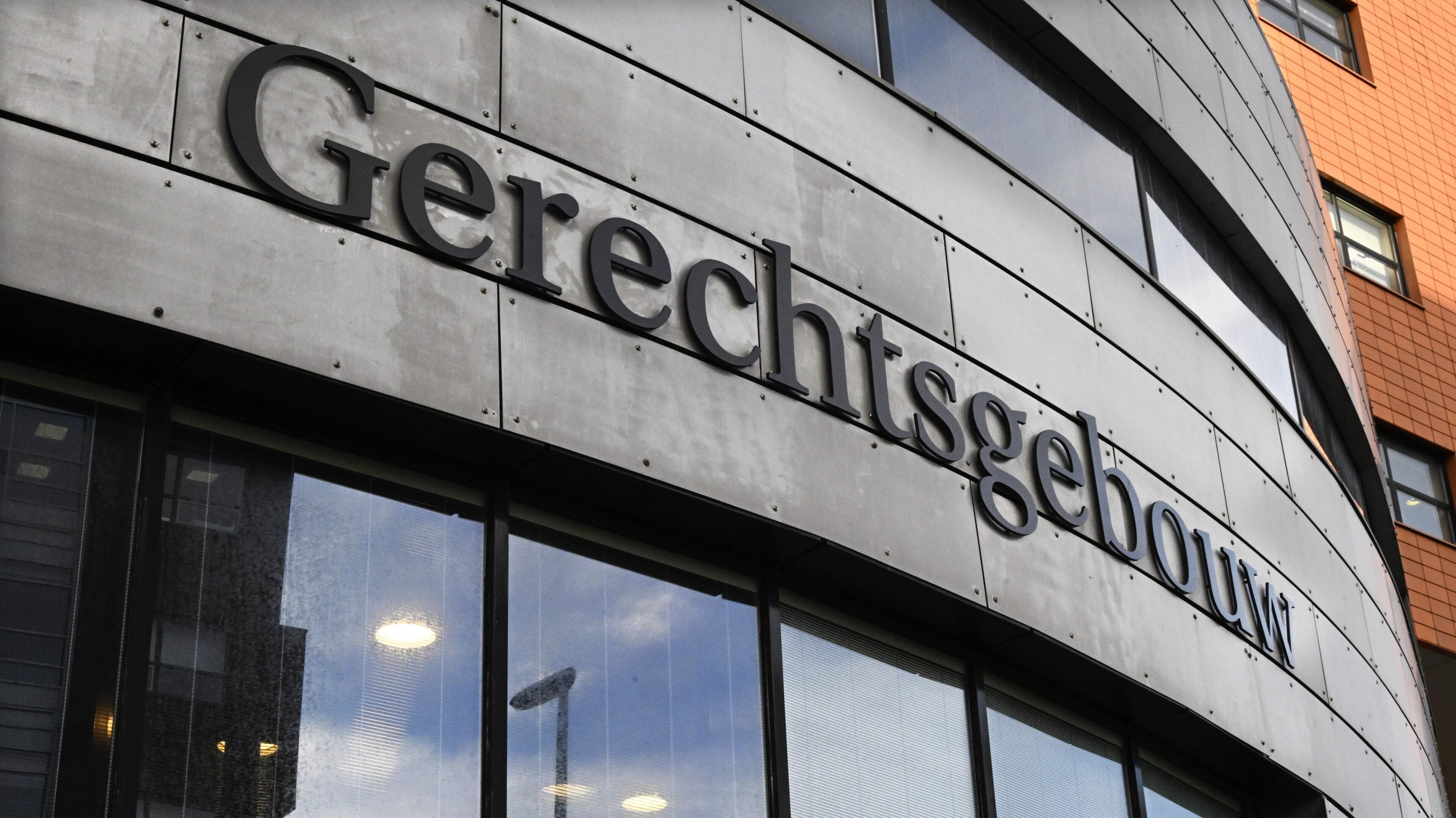 Rechter die duizenden Woo-verzoeken deed, mag geen zaken doen