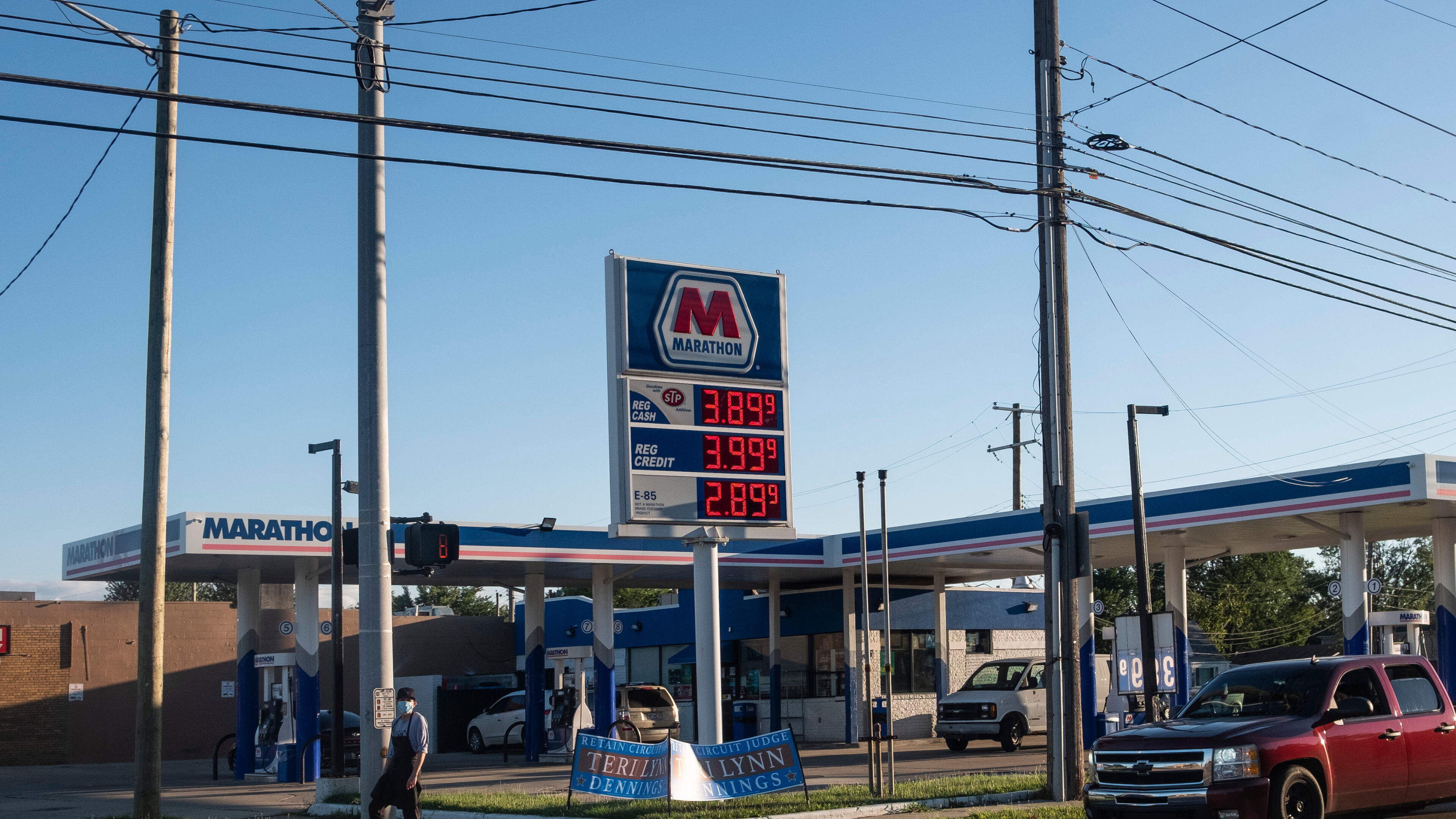 Tankstationmedewerker redt meisje (16) van ontvoering: ’Ze gebaarde ’help’, zonder geluid te maken’