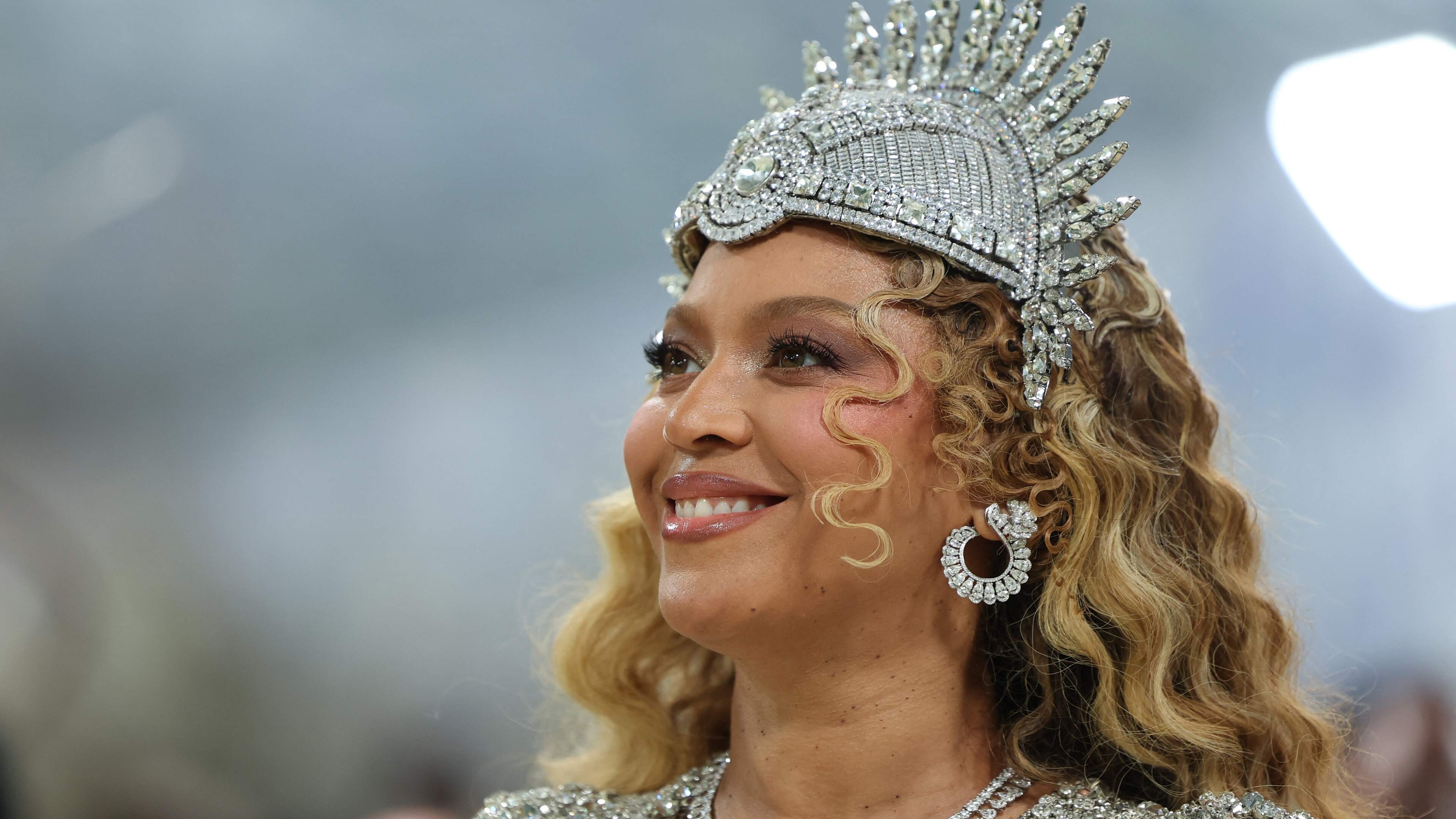 Beyoncé verrast fans met nieuwe muziek: single Morning dew (Donk) online als cadeautje op Independence day
