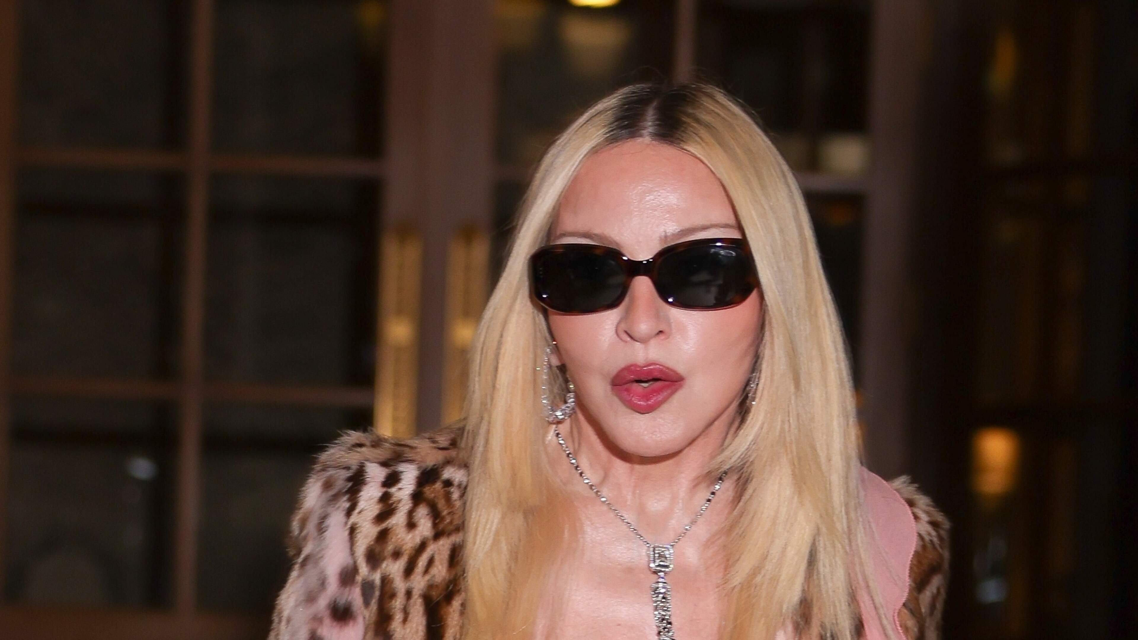 Madonna hint op Glastonbury-optreden