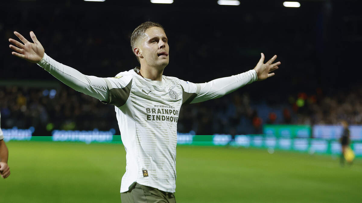 ジョーイ・ヴェーマンはゴールで輝いており、PEC ZWOLLEでPSVから4-0の勝利を支援します