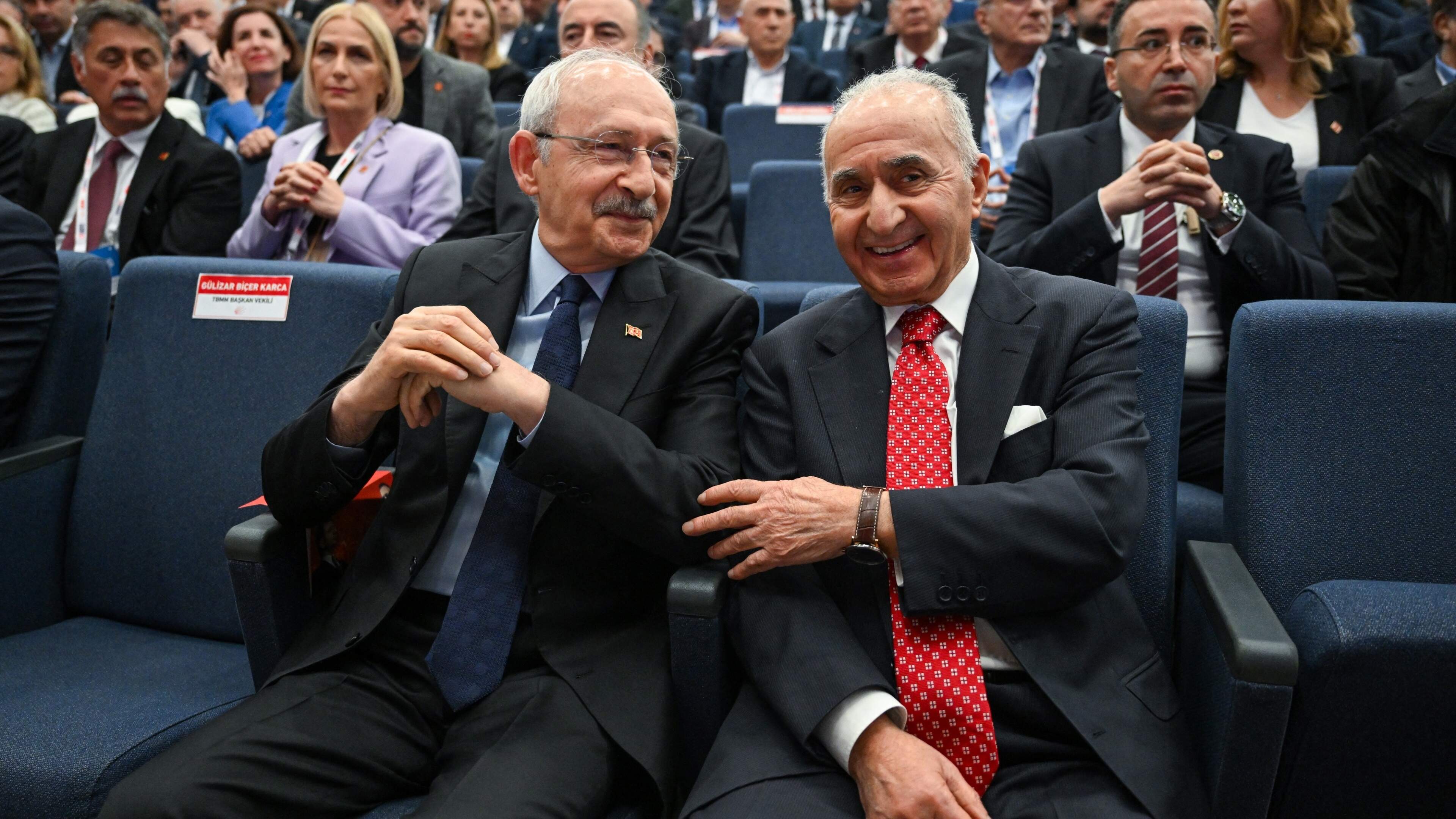 Cel voor oud-oppositieleider Turkije om belediging Erdogan