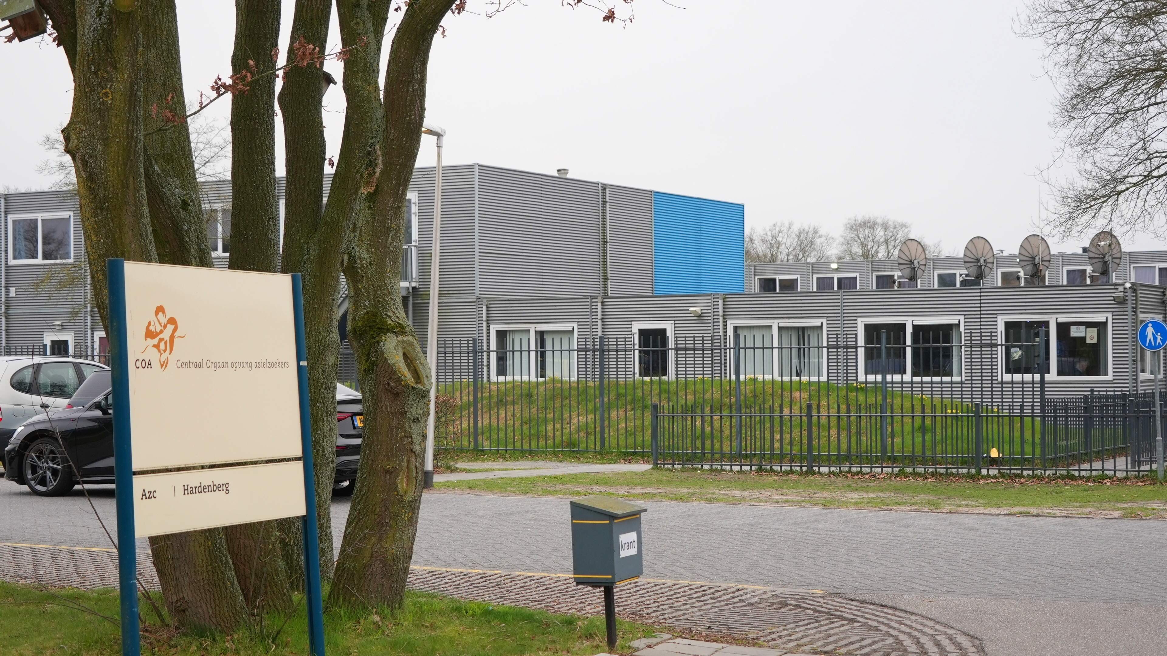 Laatste bewoners azc Hardenberg vertrokken, locatie definitief gesloten