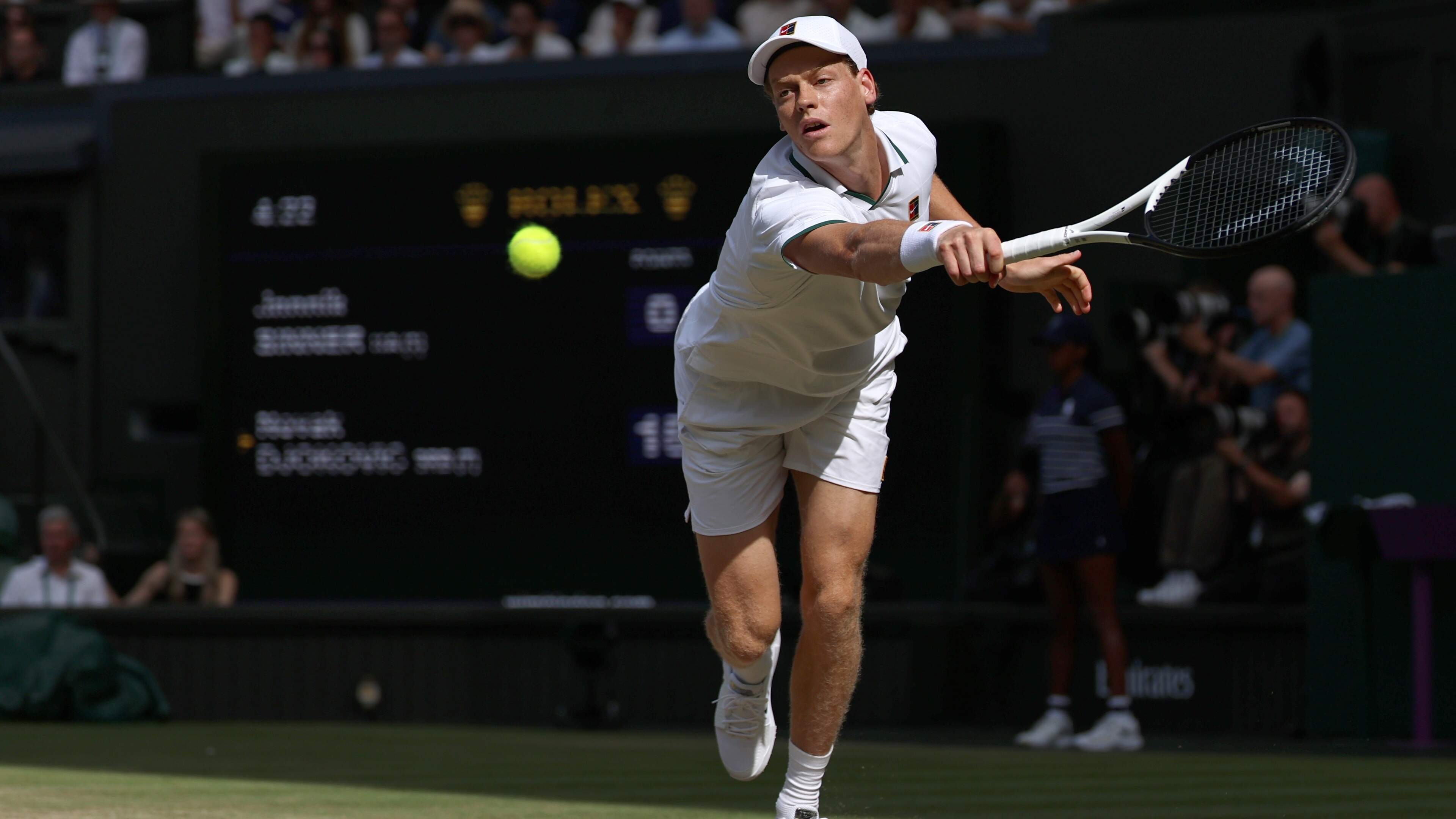 LIVE Wimbledon | Jannik Sinner op voorsprong tegen Novak Djokovic, winnaar treft Alexander Zverev in finale