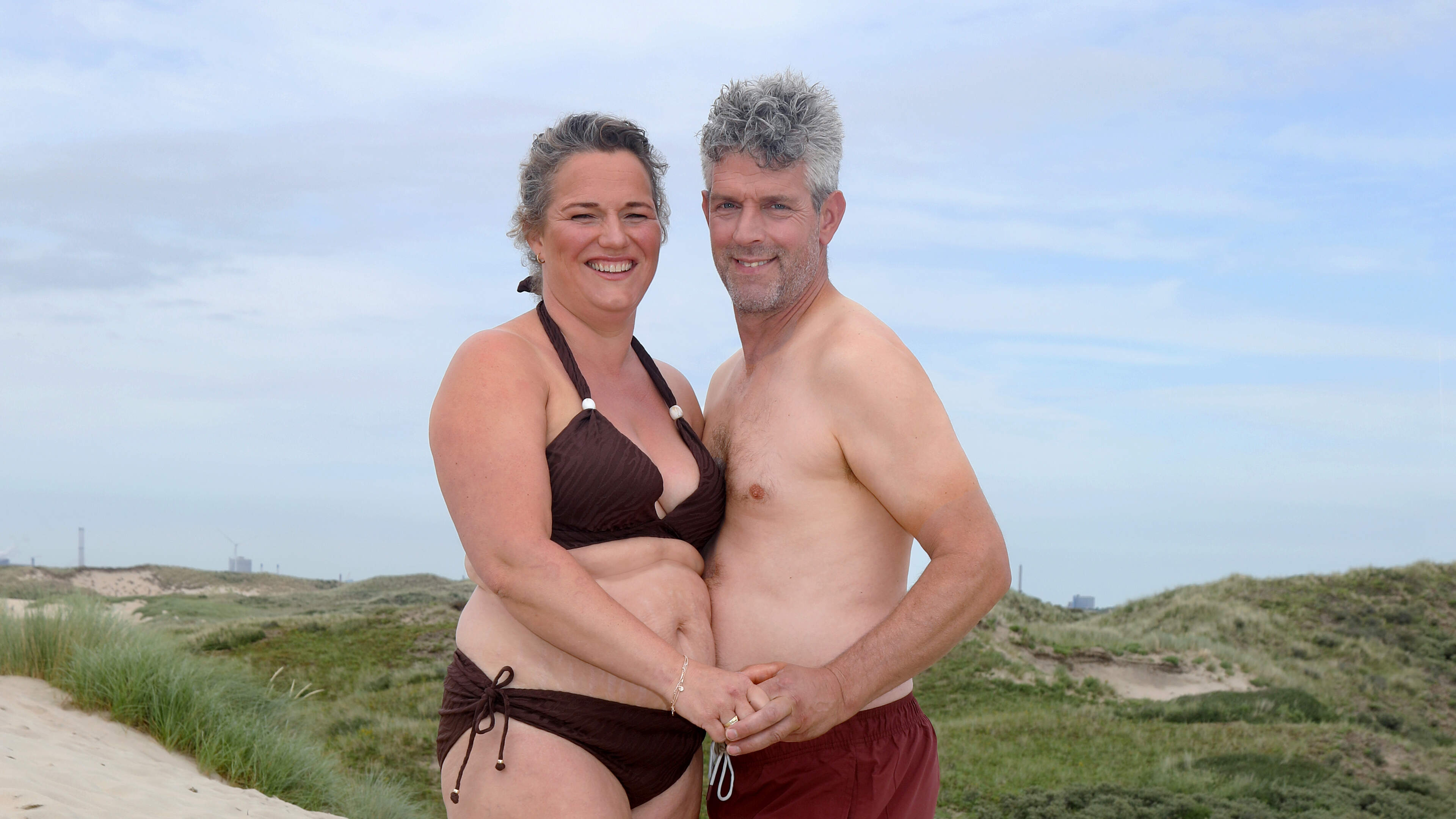 Mark (49) over Dana (43): ’Alles klopt aan haar postuur, óók na het krijgen van vijf kinderen’