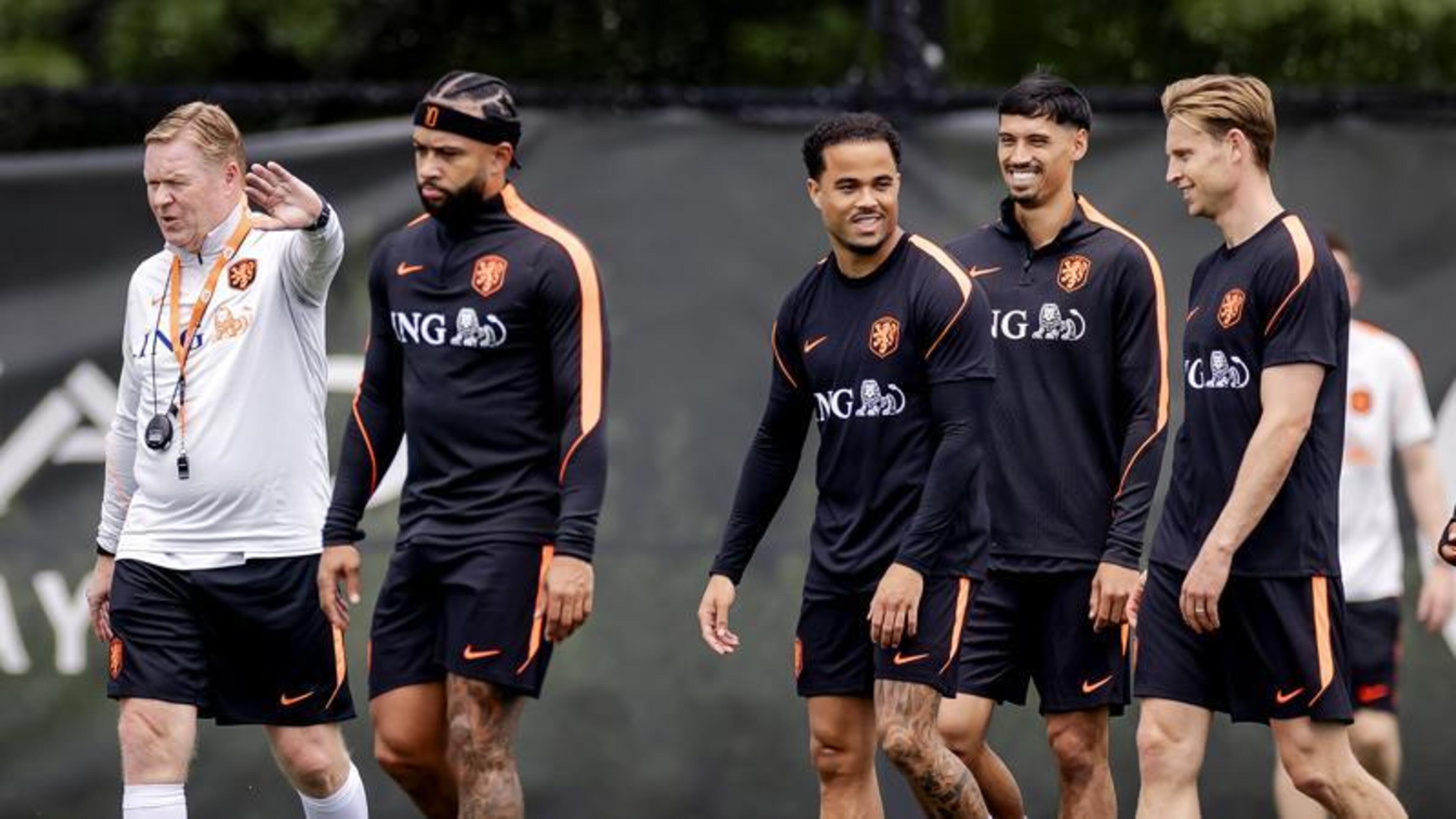 ‘Oranje-internationals zijn stel verwende kinderen!’