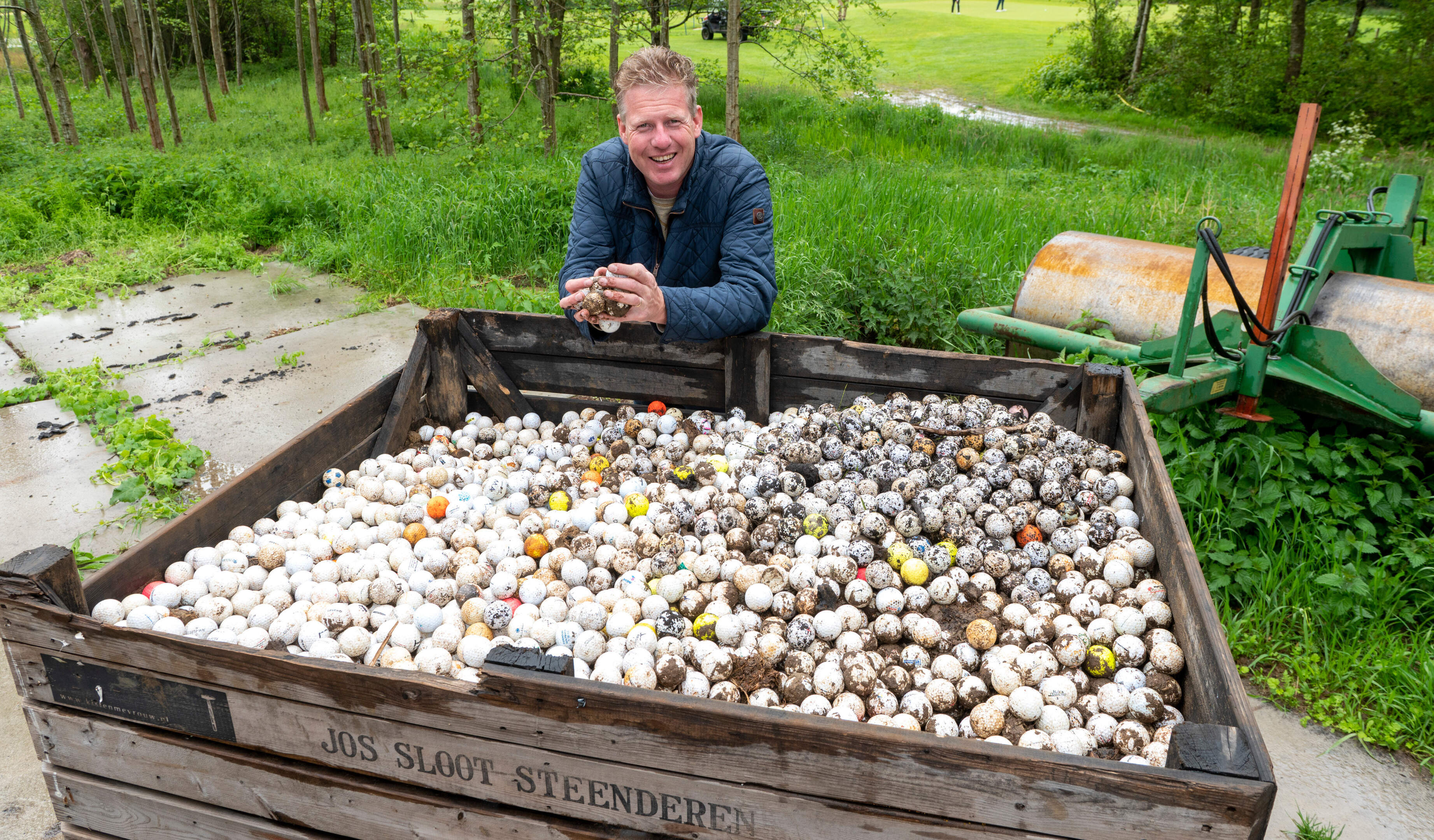 Achterhoeker Adriaan bouwt aardappelrooimachine om tot zeefm
