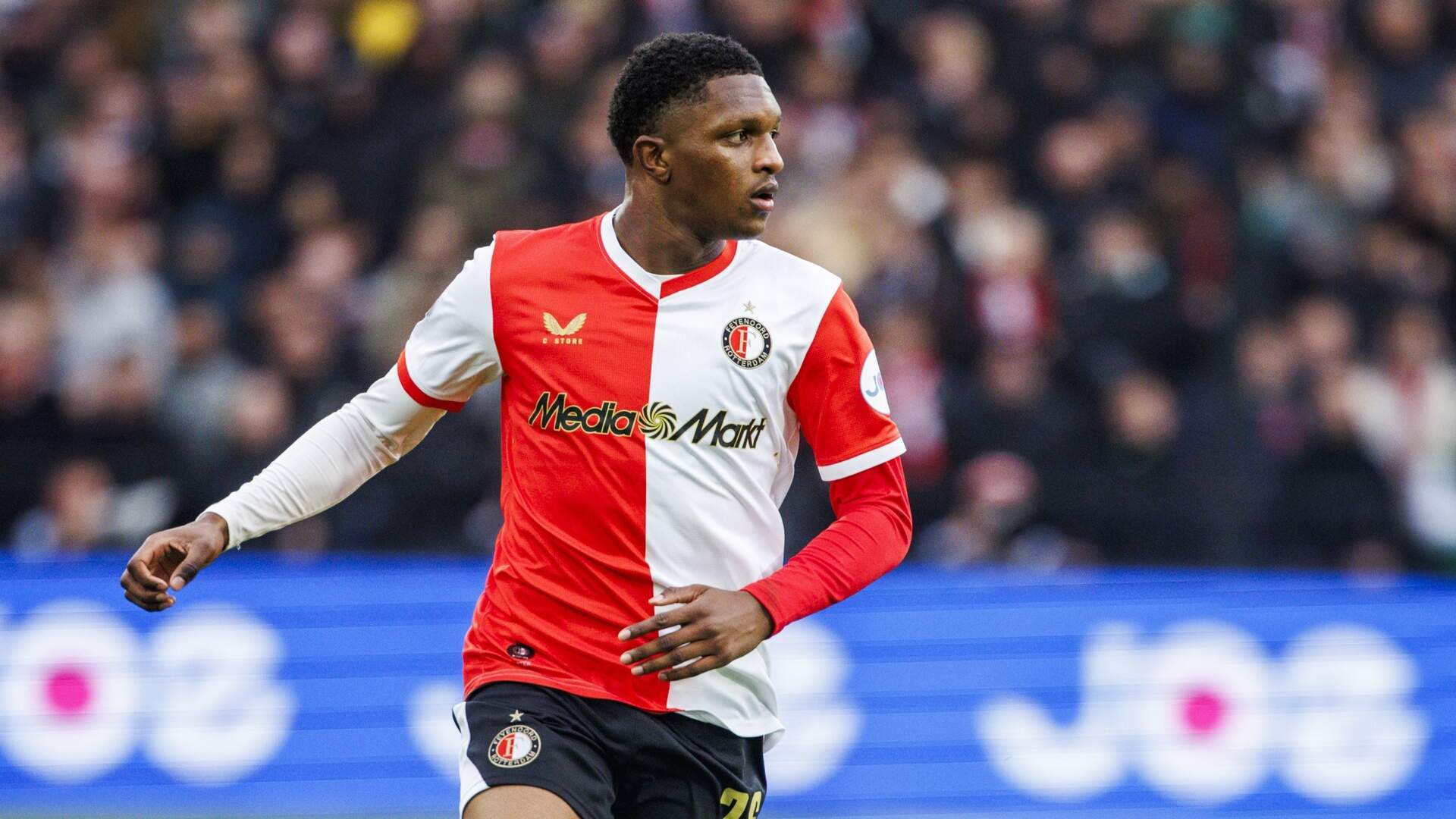 Feyenoorder Givairo Read mondeling akkoord met Nottingham Forest | De ...