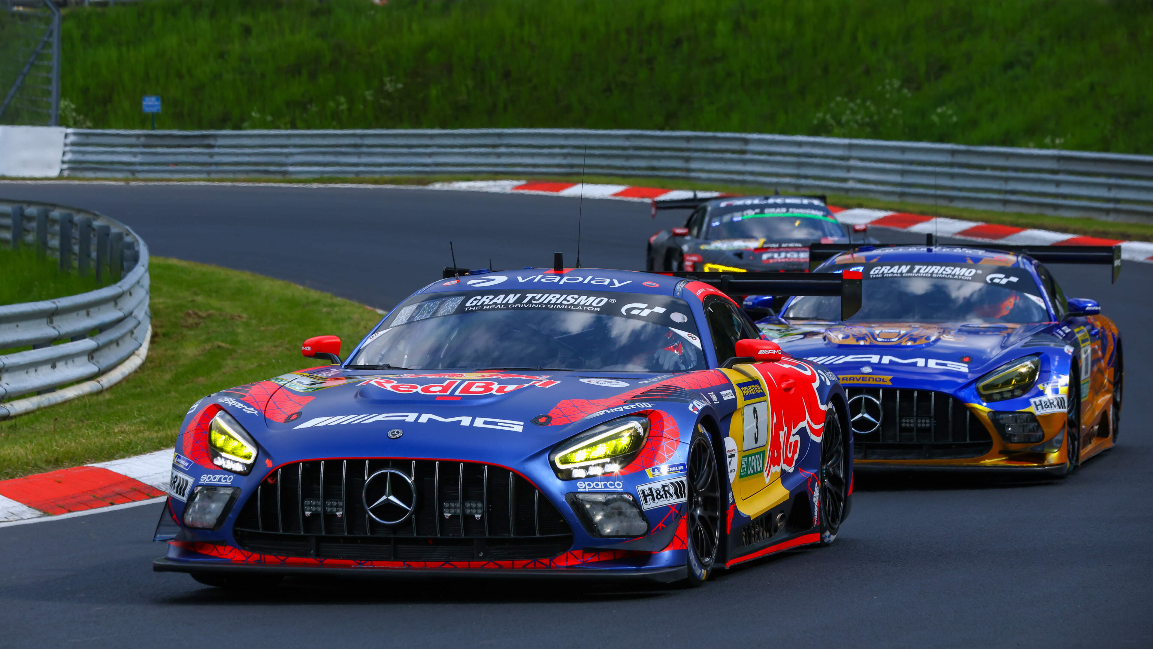 LIVE 24 Uur van de Nürburgring: Max Verstappen start met team vanaf de vierde plek