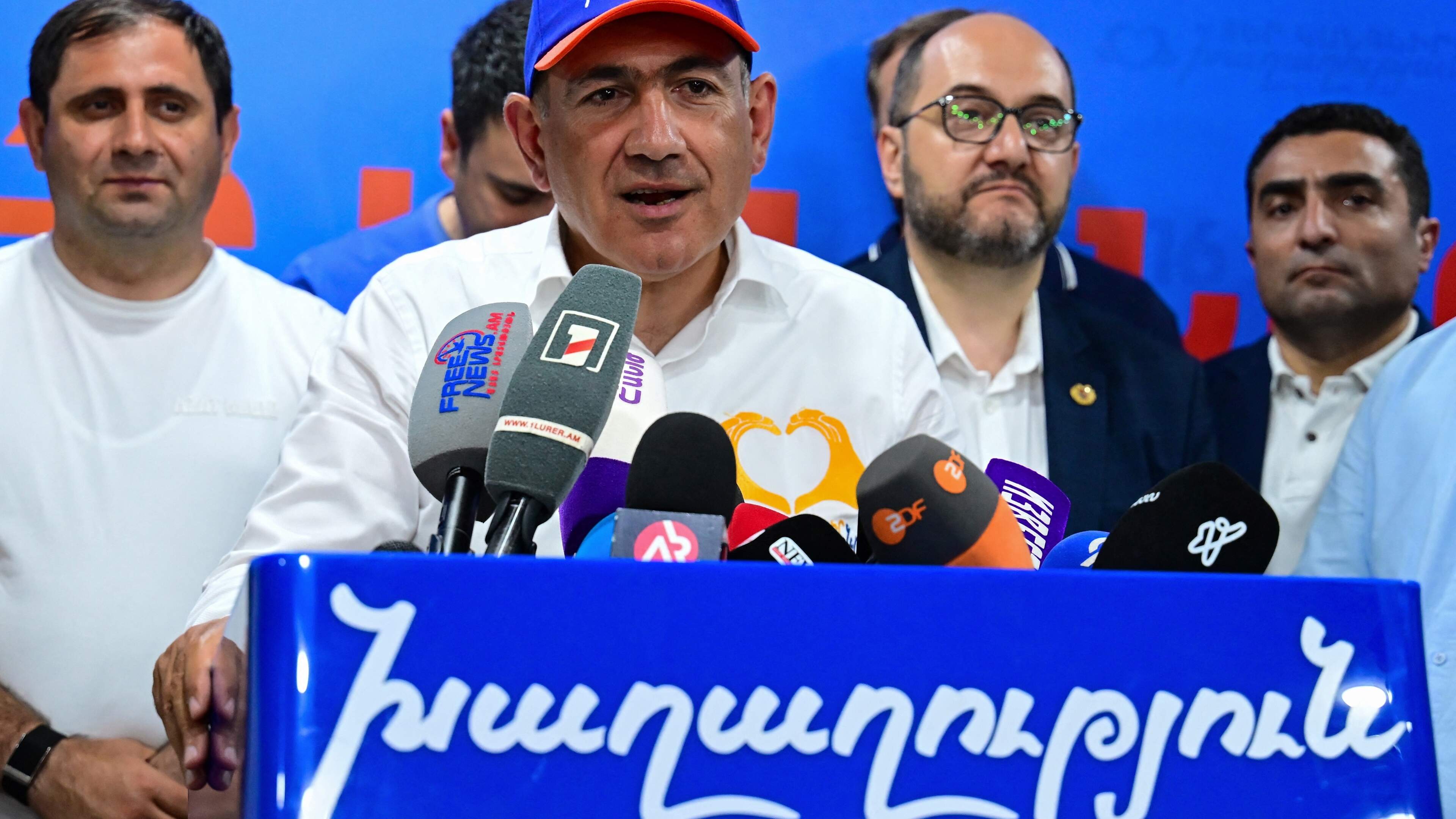 Regeringspartij Armenië, die toenadering tot het Westen wil,