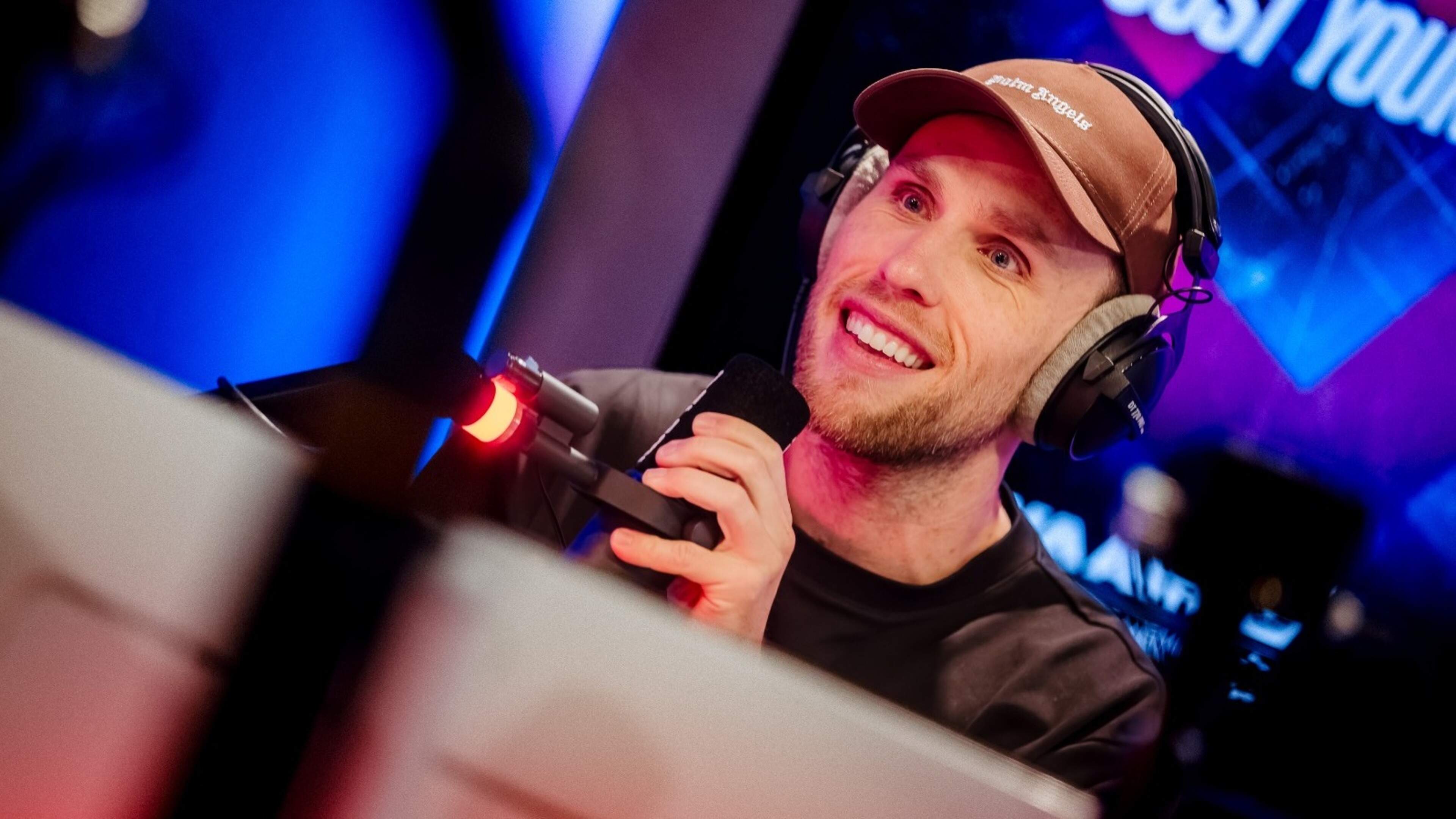 Nicky Romero over geheime dj-WhatsApp-groep met onder anderen Armin van Buuren: ’Het gaat mee in het graf’