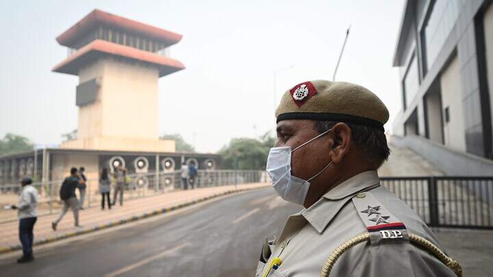 Nederlander Remco S. wordt verhoord door de Indiase politie om te bepalen of hij van spionage zal worden beschuldigd.