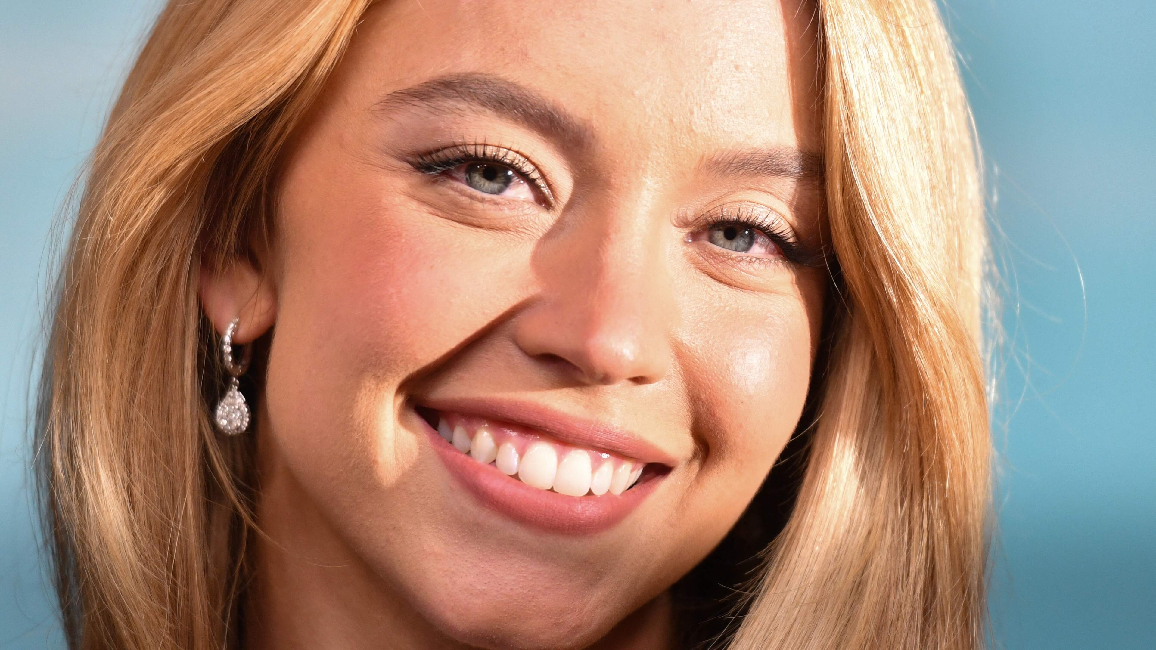 Sydney Sweeney uit ’The devil wears Prada 2’ geknipt