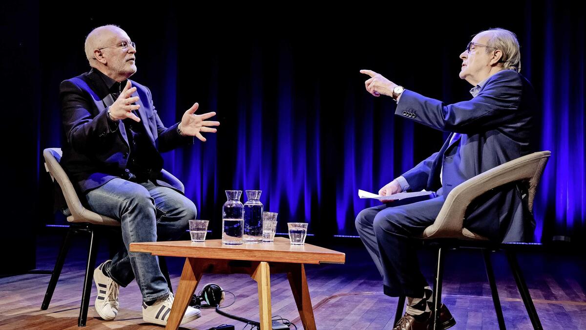 Timmermans sneert naar fusie-critici: ’Op nostalgie geen toekomst te ...