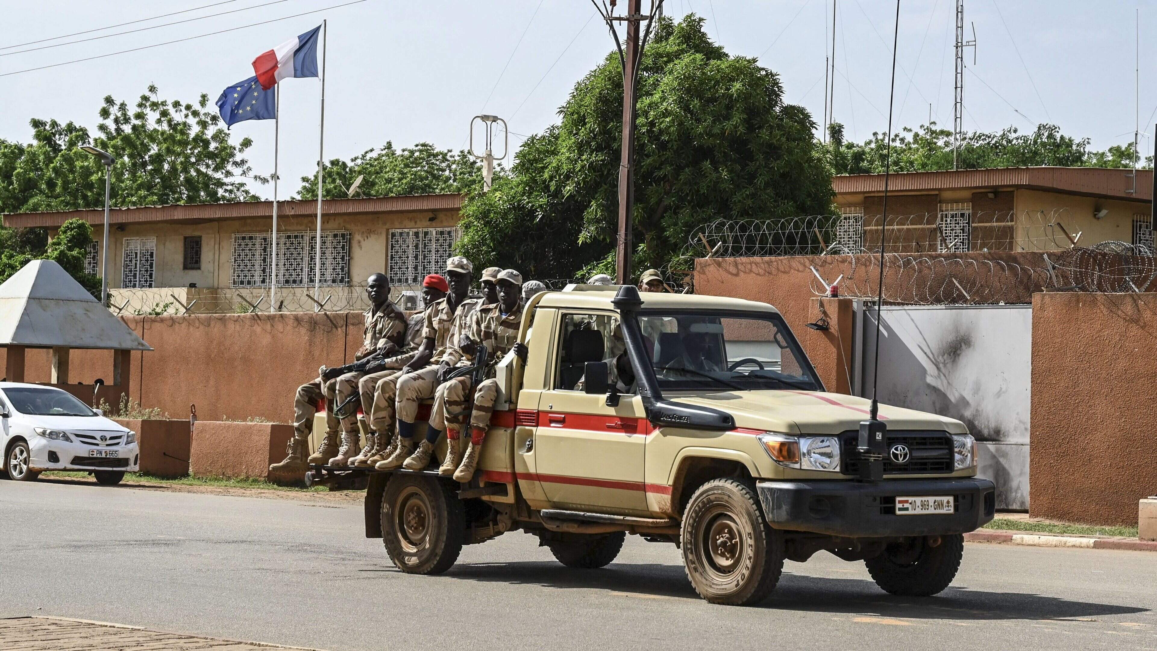 Zwitserse (69) en Oostenrijkse (76) vrouwen meer dan anderhalf jaar na ontvoering in Niger vrijgelaten
