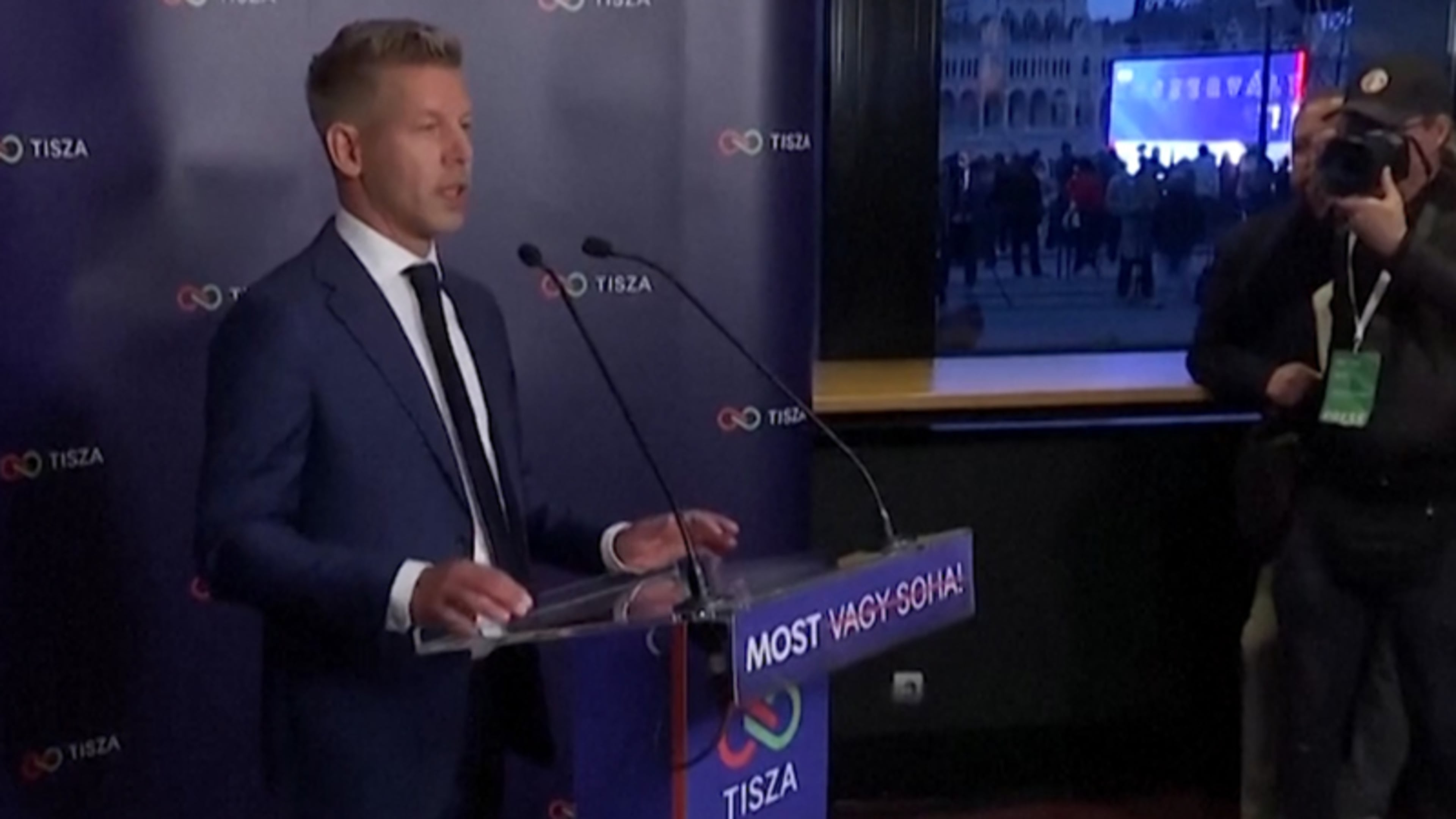 Stembussen Hongarije gesloten: Péter Magyar, uitdager Viktor Orbán, heeft vertrouwen