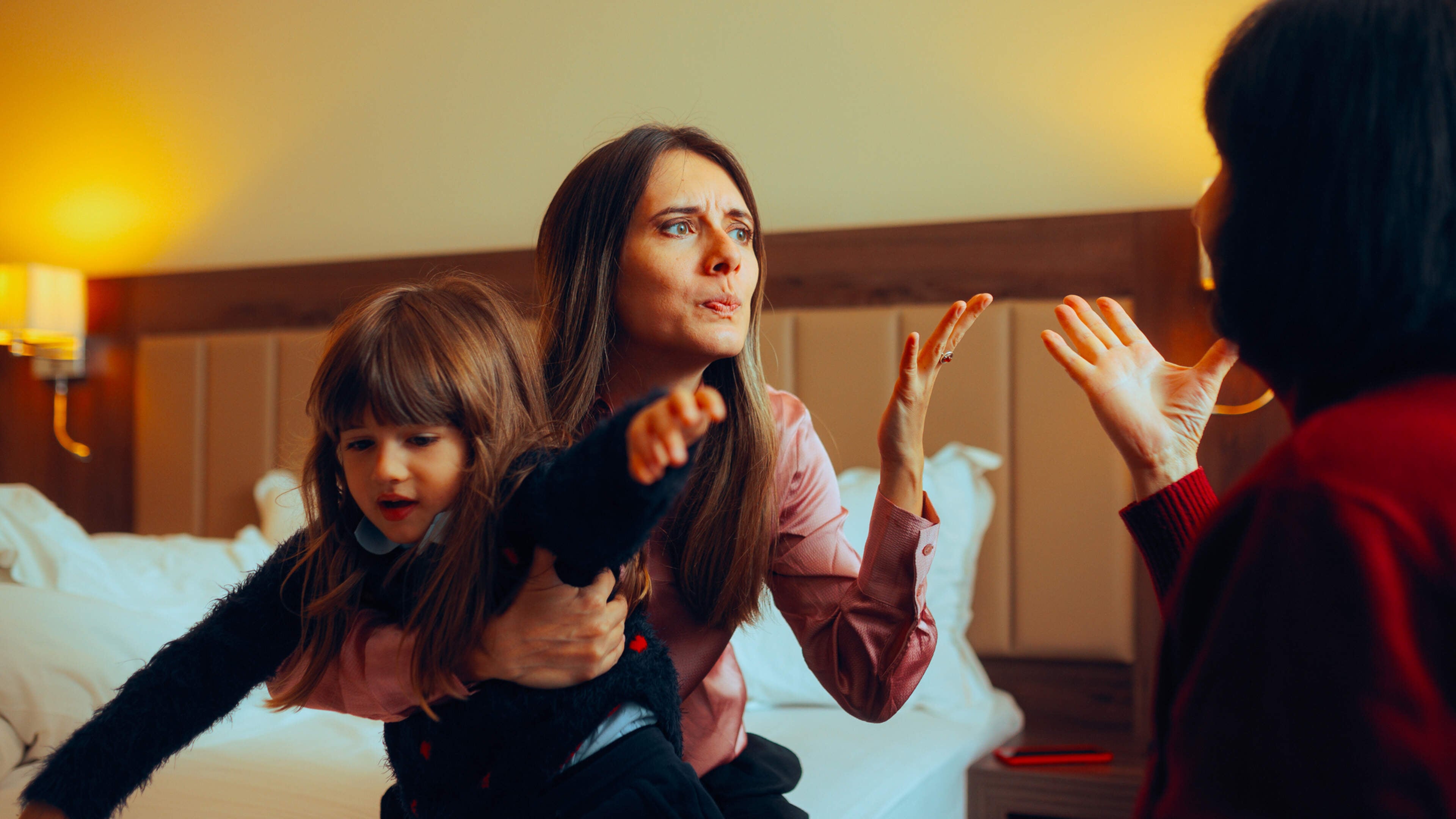 ’Ik zie ontzettend op tegen die gedwongen vakantie met mijn schoonmoeder’