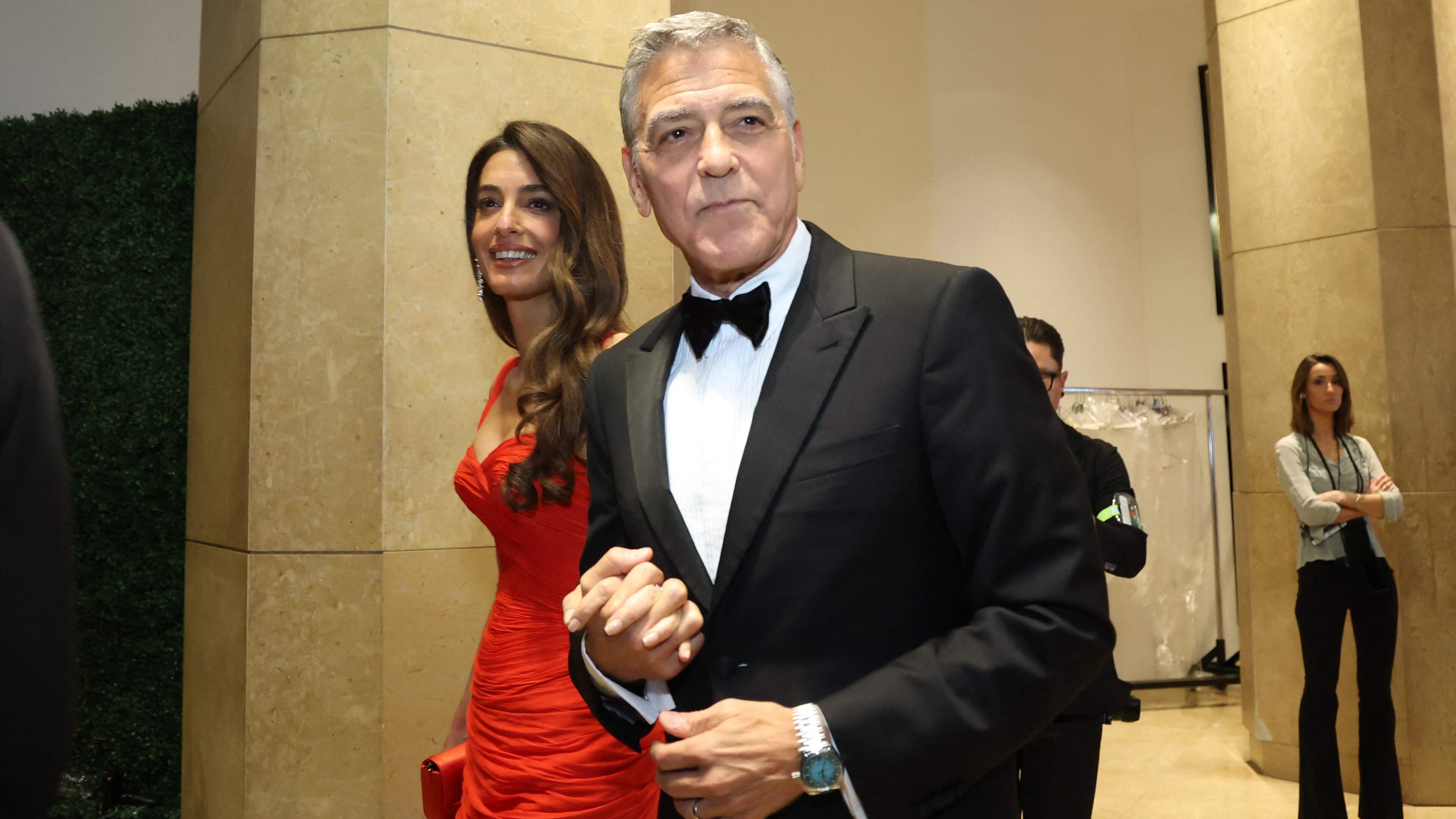 Gezin George Clooney ontvlucht huis om natuurbranden Frankrijk