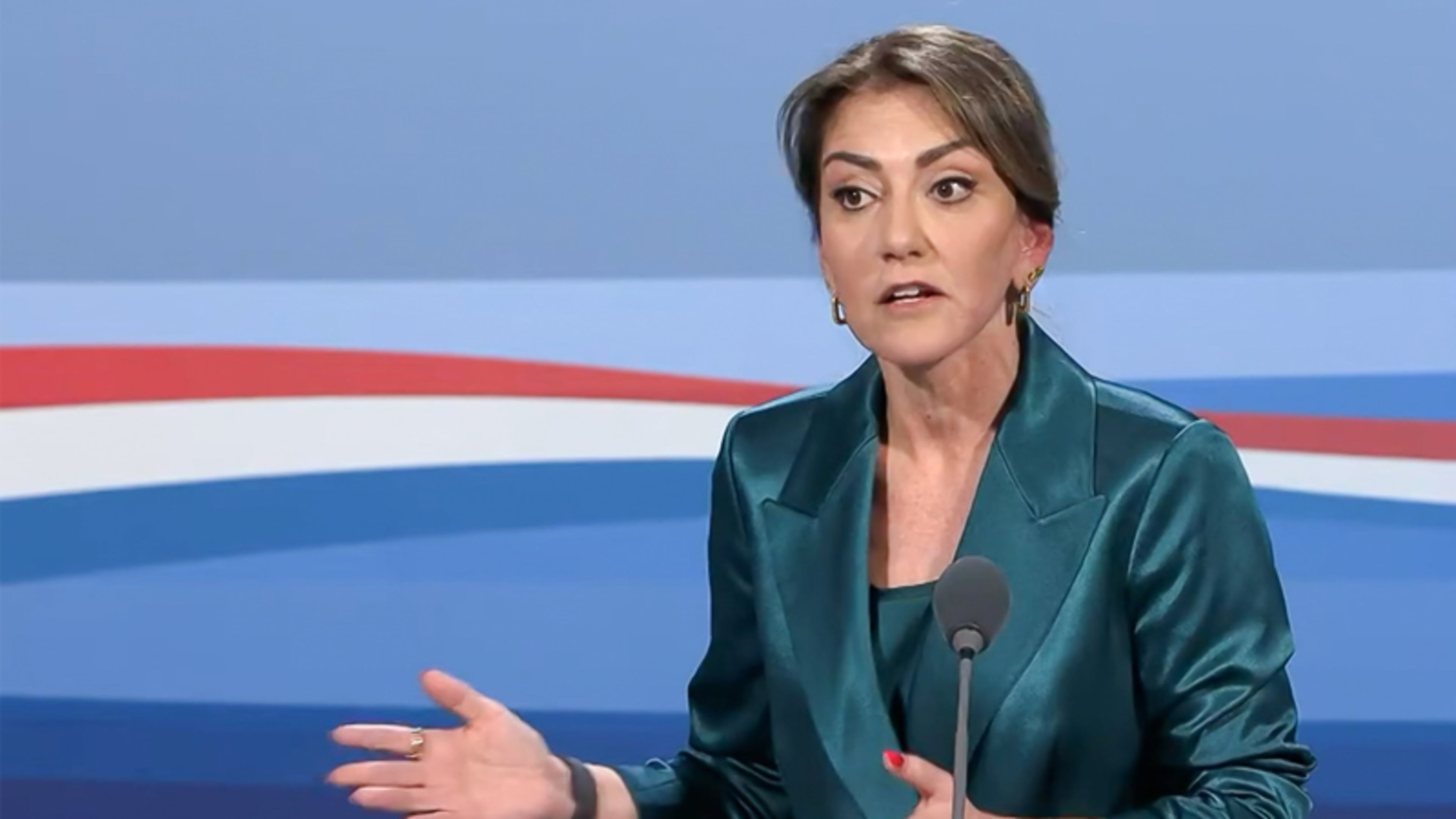 Dilan Yesilgöz: 'Hier kunnen we een rol spelen in het conflict Amerika en Iran'