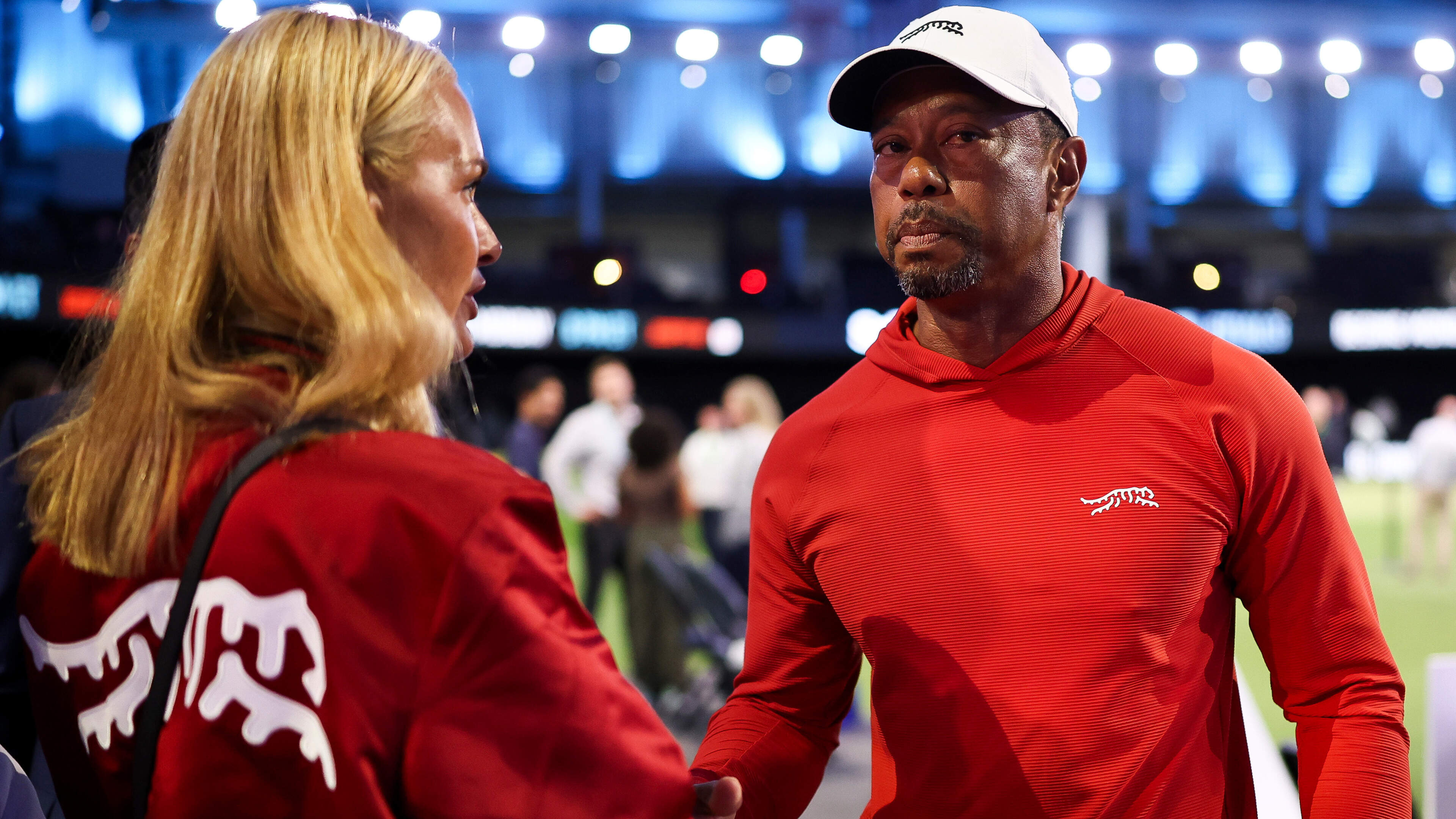 Net nu hij een nieuwe afslag neemt: ziekte vriendin duwt Tiger Woods dieper in de put