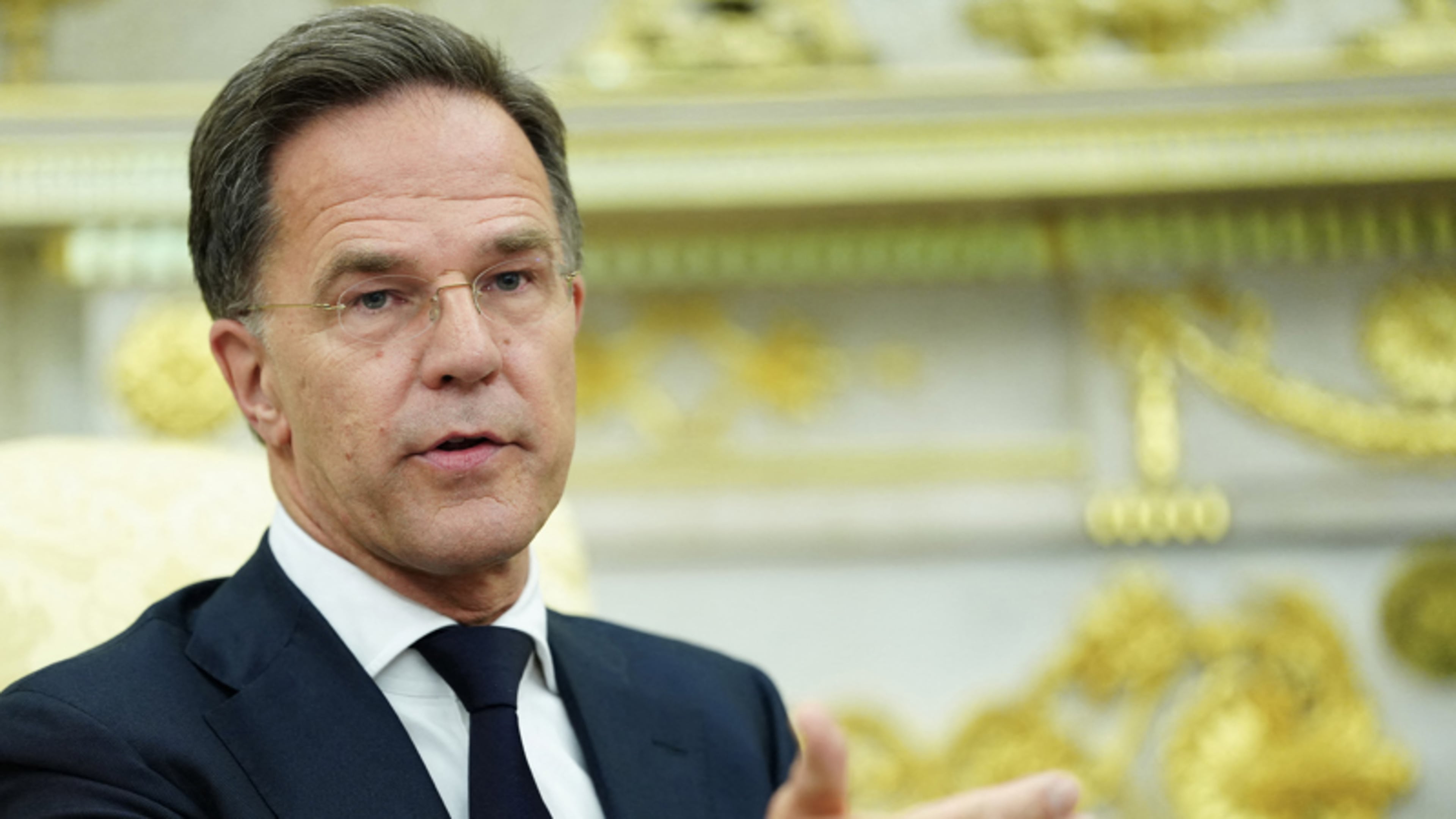 ’Dat NAVO nog bestaat hebben we enkel te danken aan Rutte’