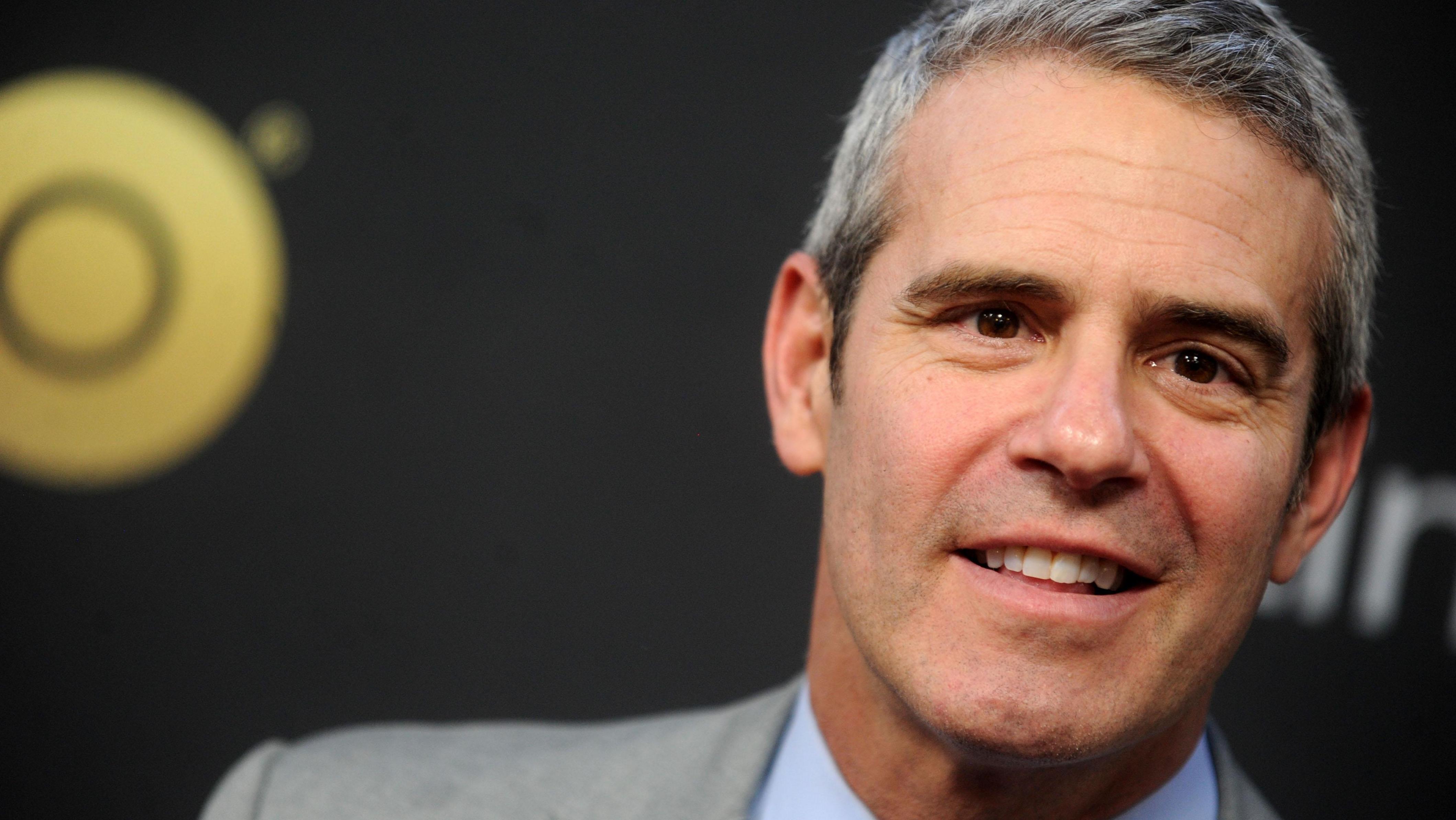 „Ik weet dat ik nog single ben en nog niemand ontmoet heb, maar ik wil een familie. Ik ben er klaar voor”, liet Andy Cohen weten.