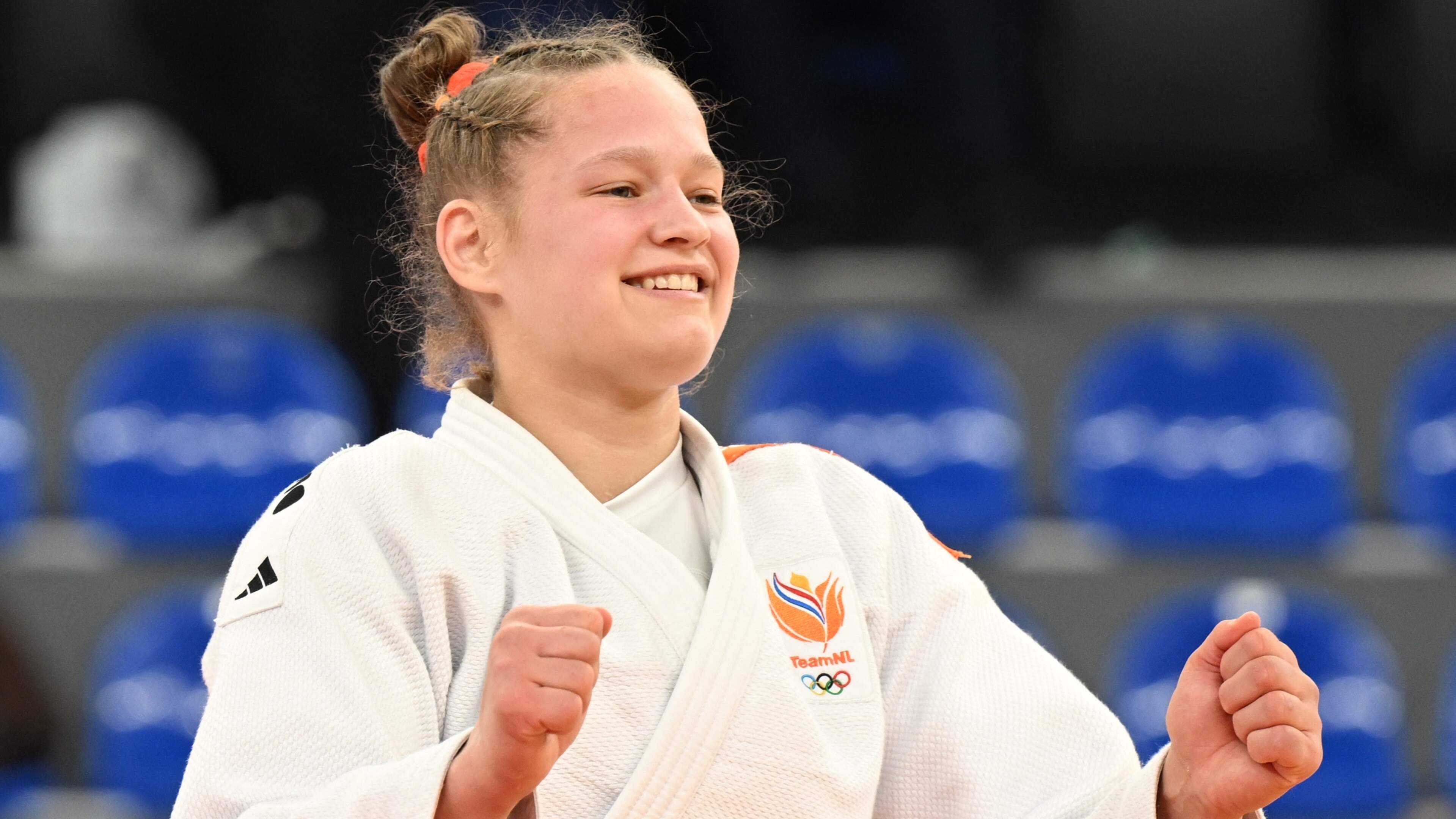 Joanne van Lieshout slaat genadeloos toe op EK judo in Tbilisi: ’Europees kampioen! Bizar toch?