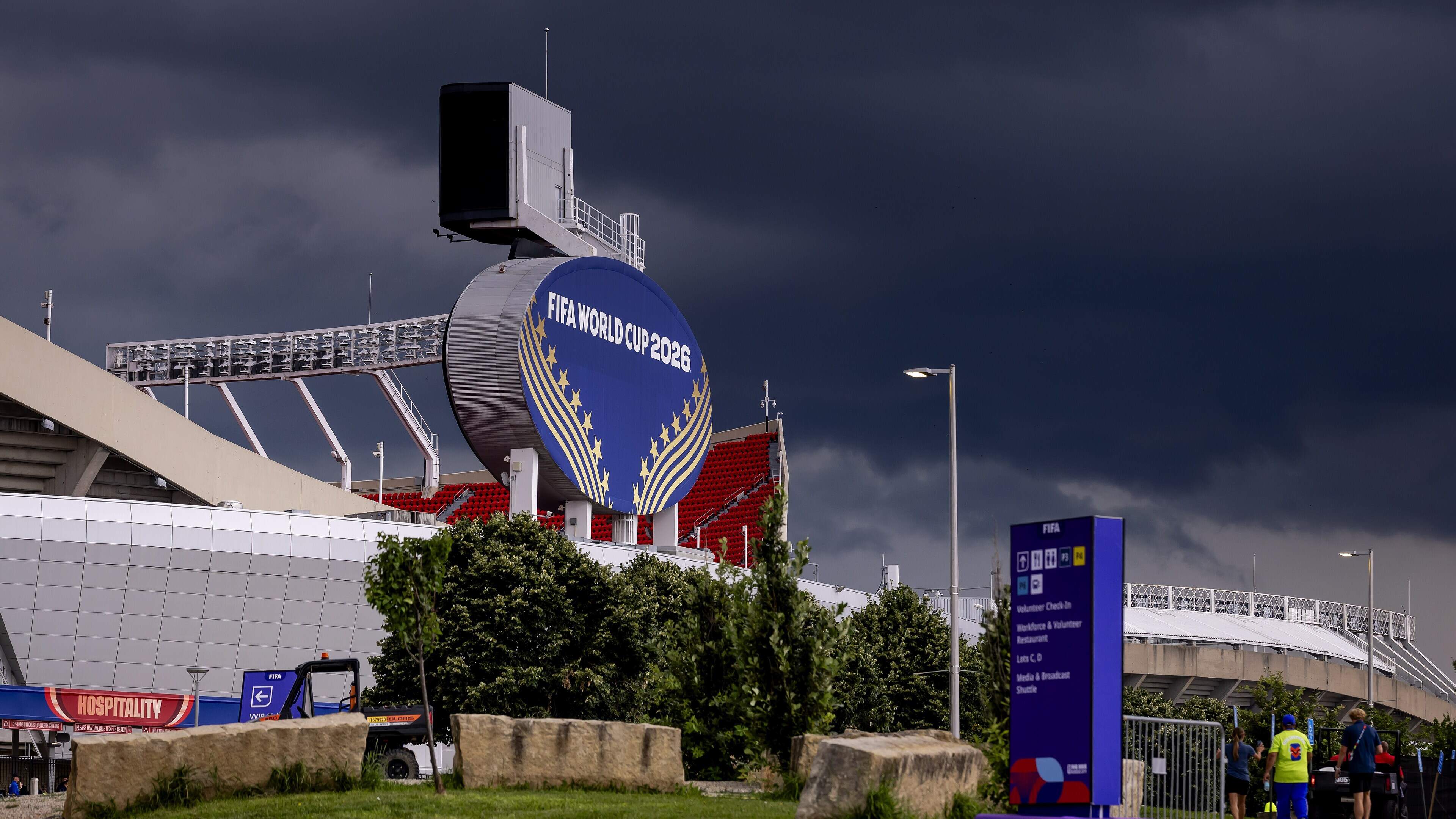 LIVE WK 2026 | Onweer barst los in Kansas City, Oranje-fans schuilen voor zware regenbuien