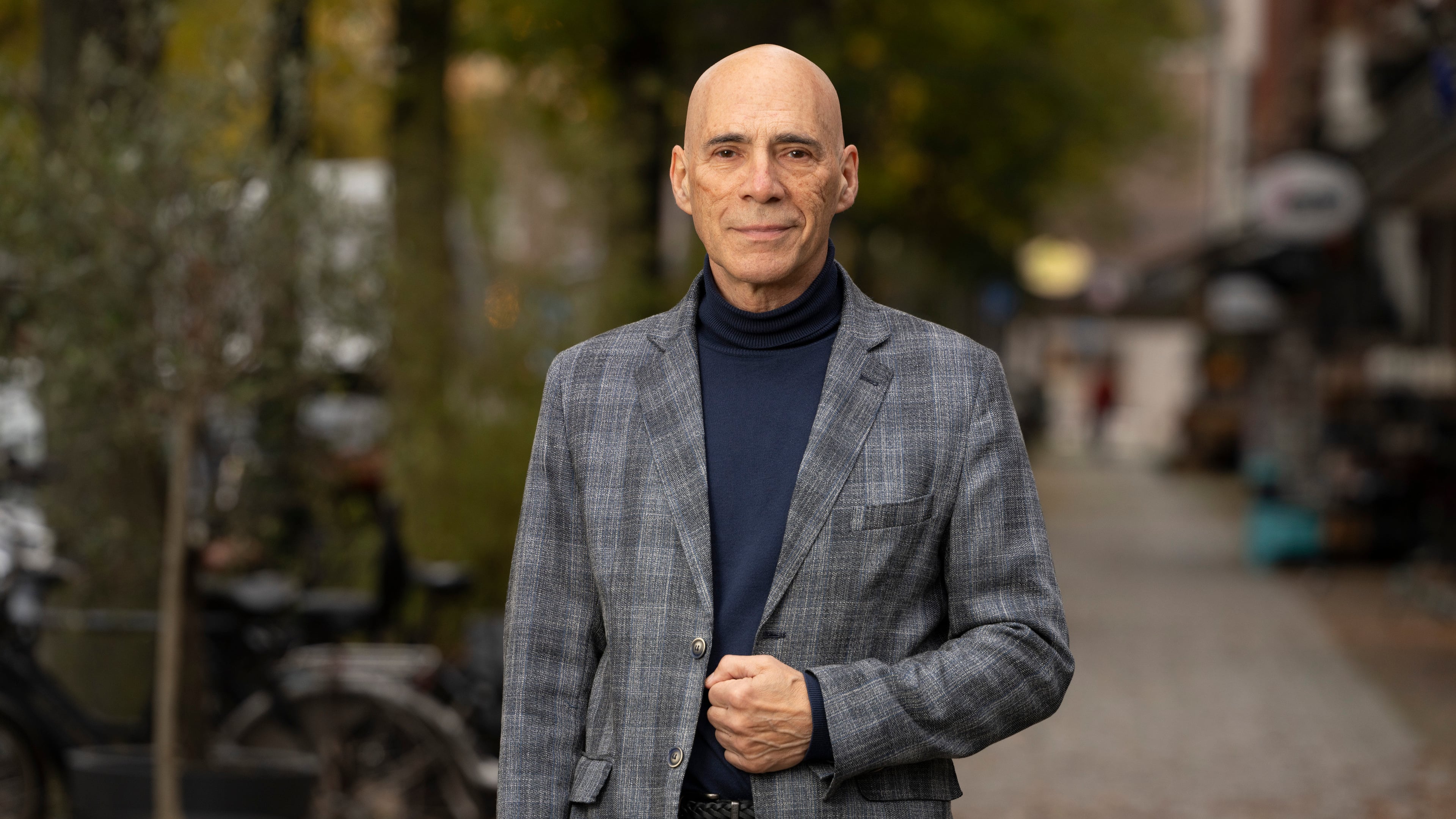 Prof. dr. Jan Latten: ’Wat betekent emancipatie nog als een groeiende groep mannen het risico loopt buiten de liefdesboot te vallen?’