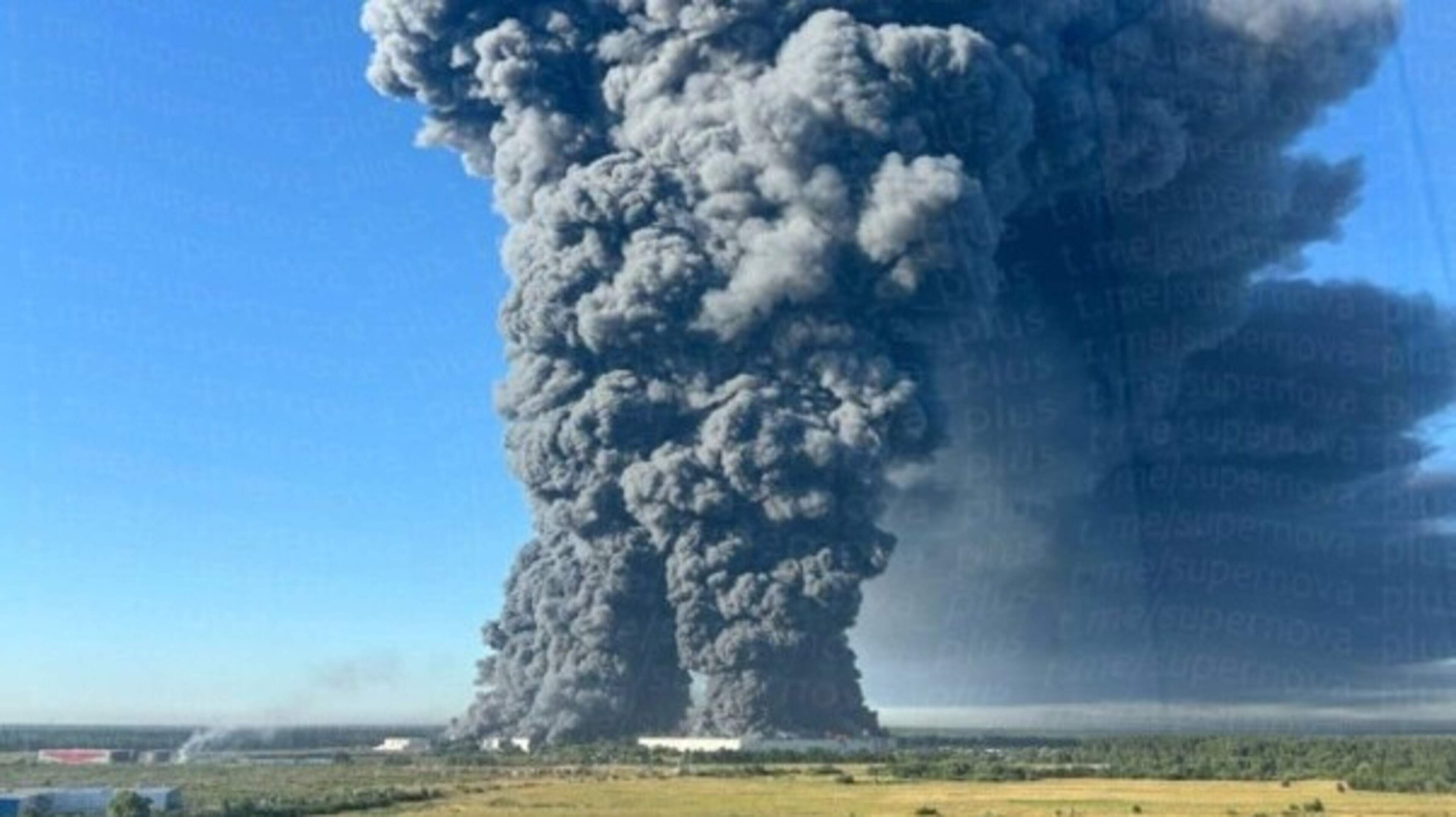 LIVE | Oekraïne voert grootschalige aanval uit op Moskou: enorme zwarte rookwolken te zien niet ver van Kremlin