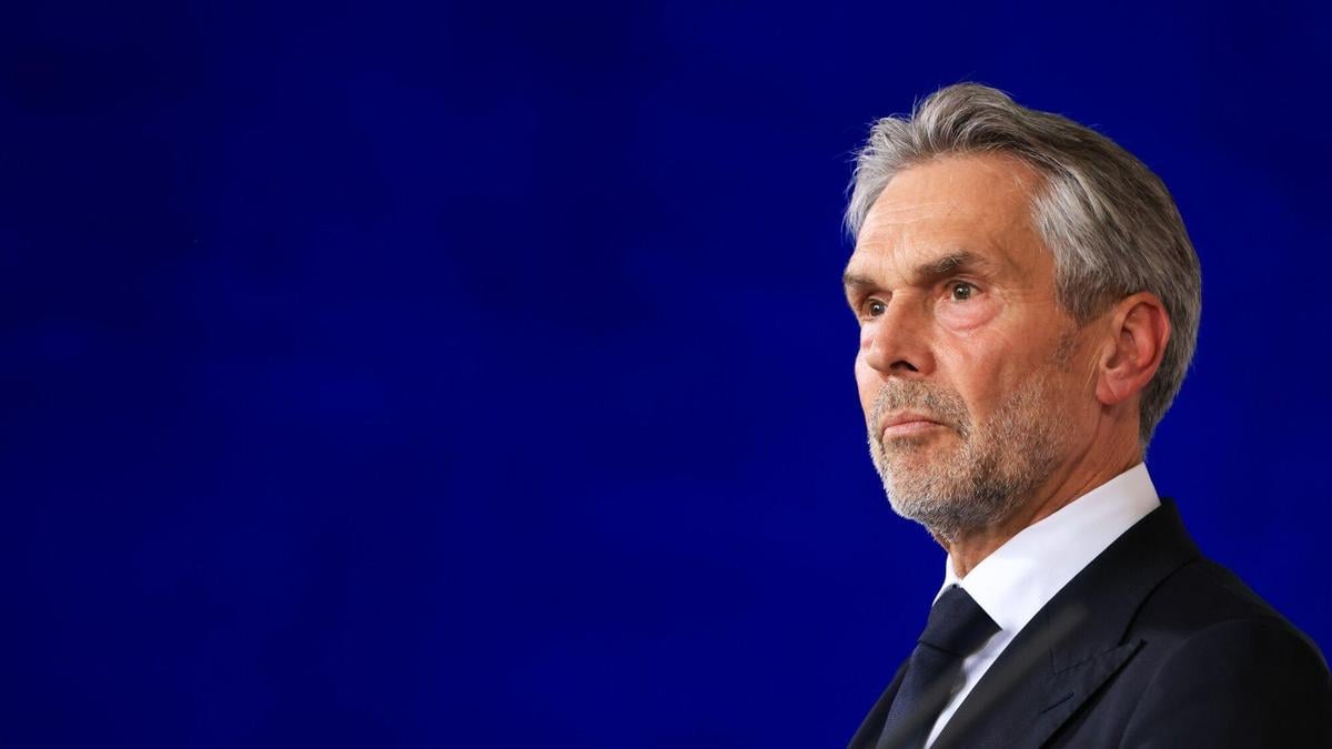 ’Geharrewar in politiek vertraagt aanpak crises’