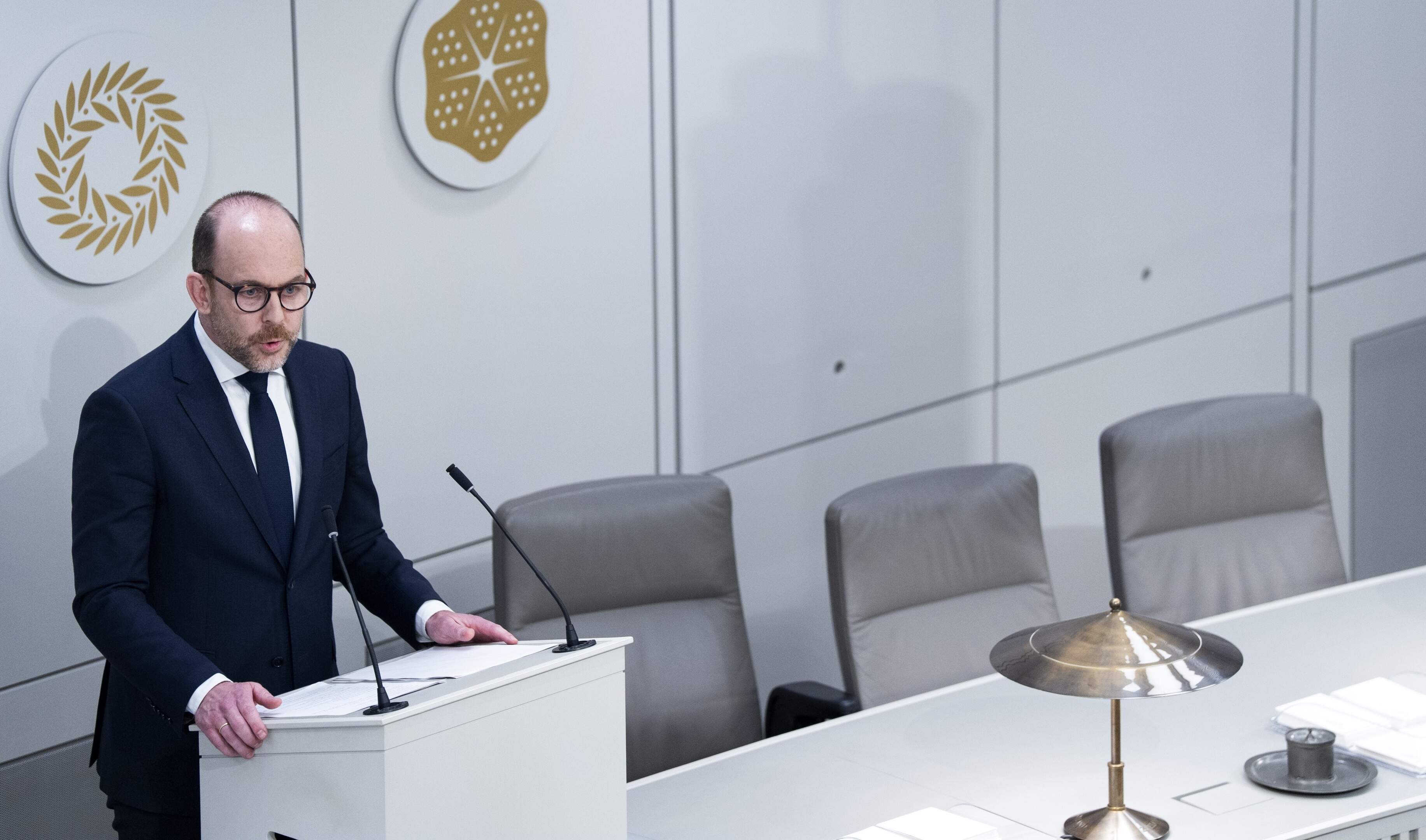 Asielminister moet koorddansen: tegemoetkoming aan sleutelpartij CDA zaait twijfels bij PVV