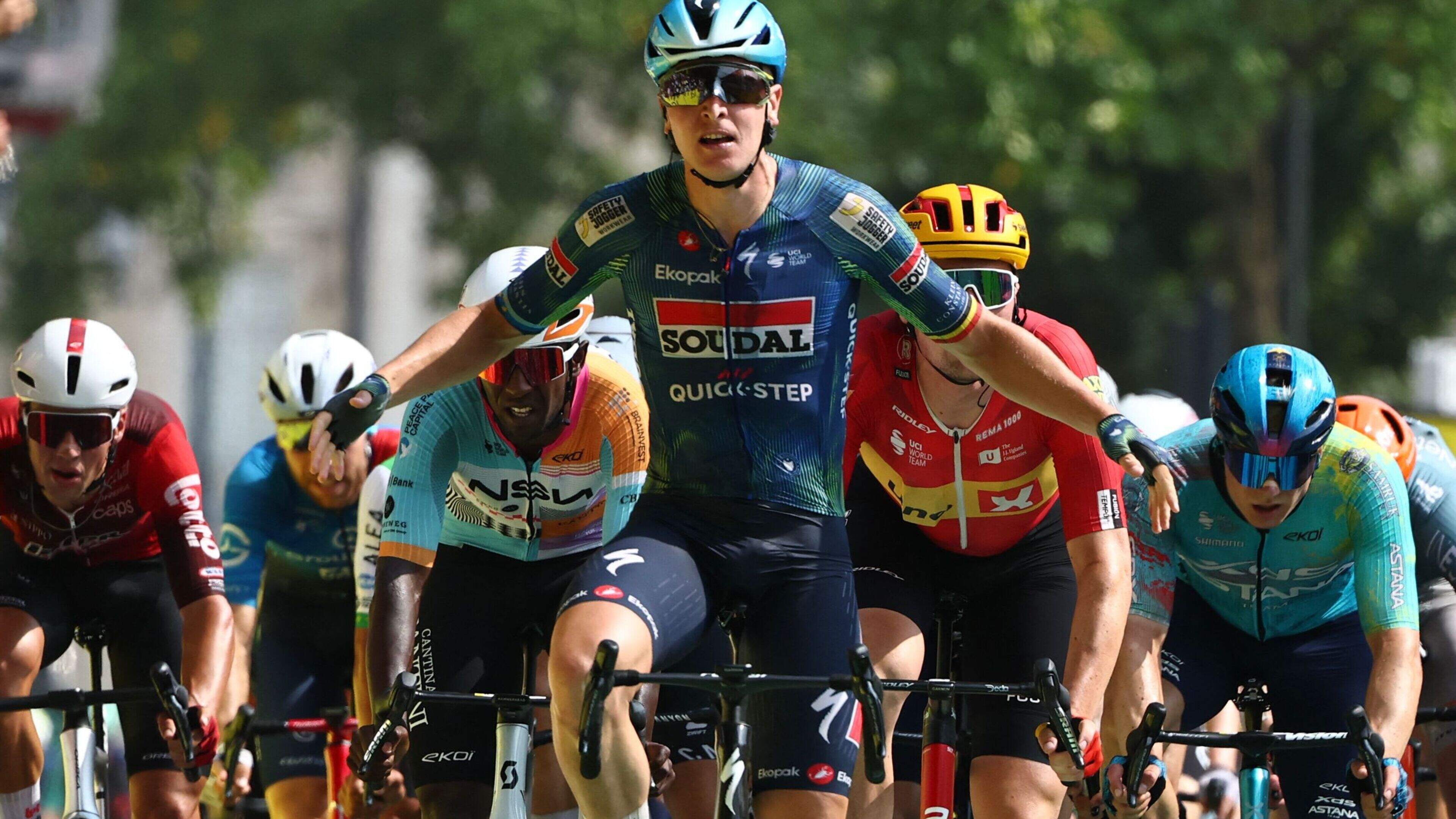 Uitslag en standen Tour de France: sprintzege voor Tim Merlier, Tadej Pogacar behoudt het geel