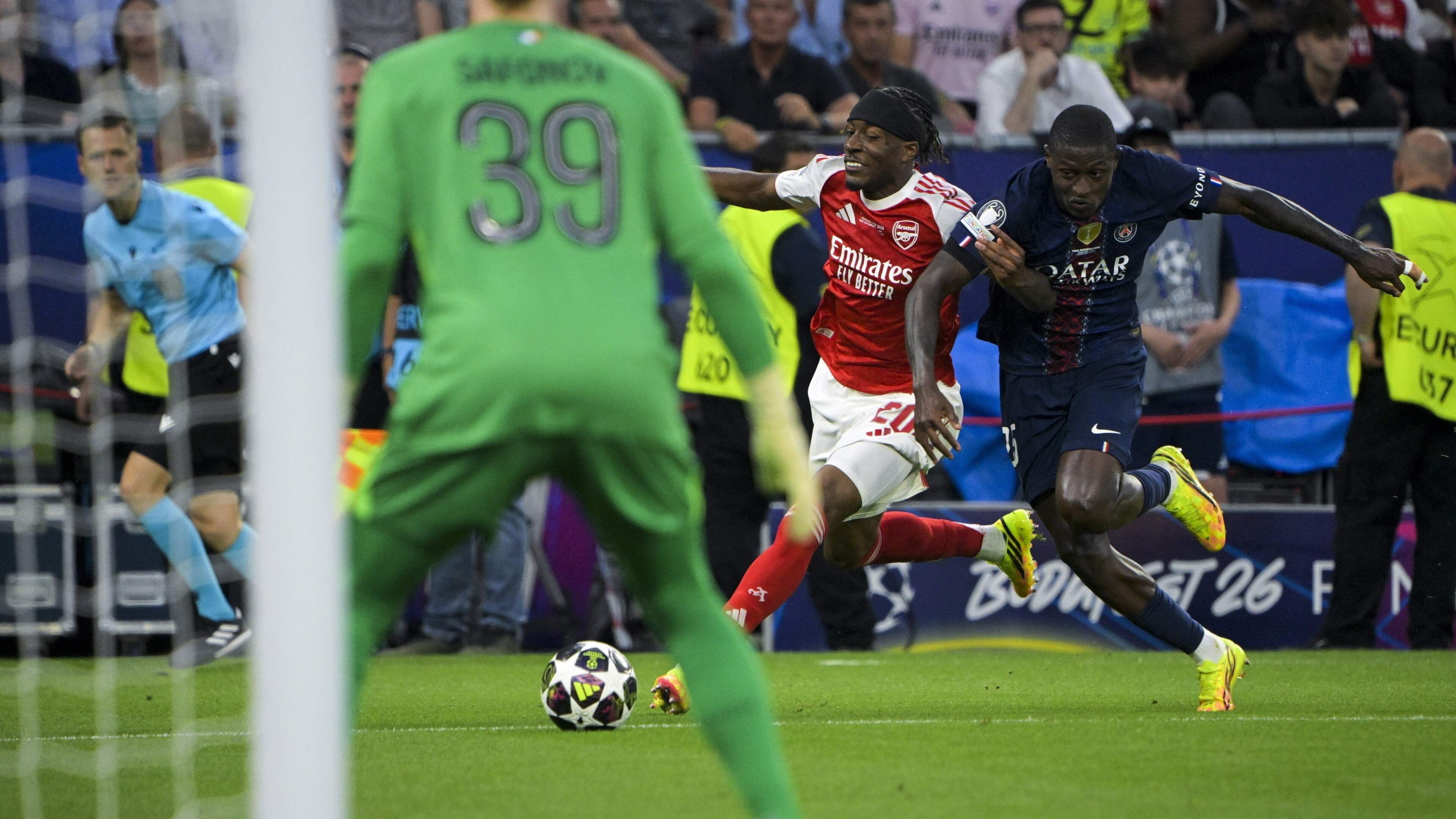 Luis Enrique spreekt van verdiende zege PSG, Mikel Arteta vindt dat Arsenal een penalty werd onthouden