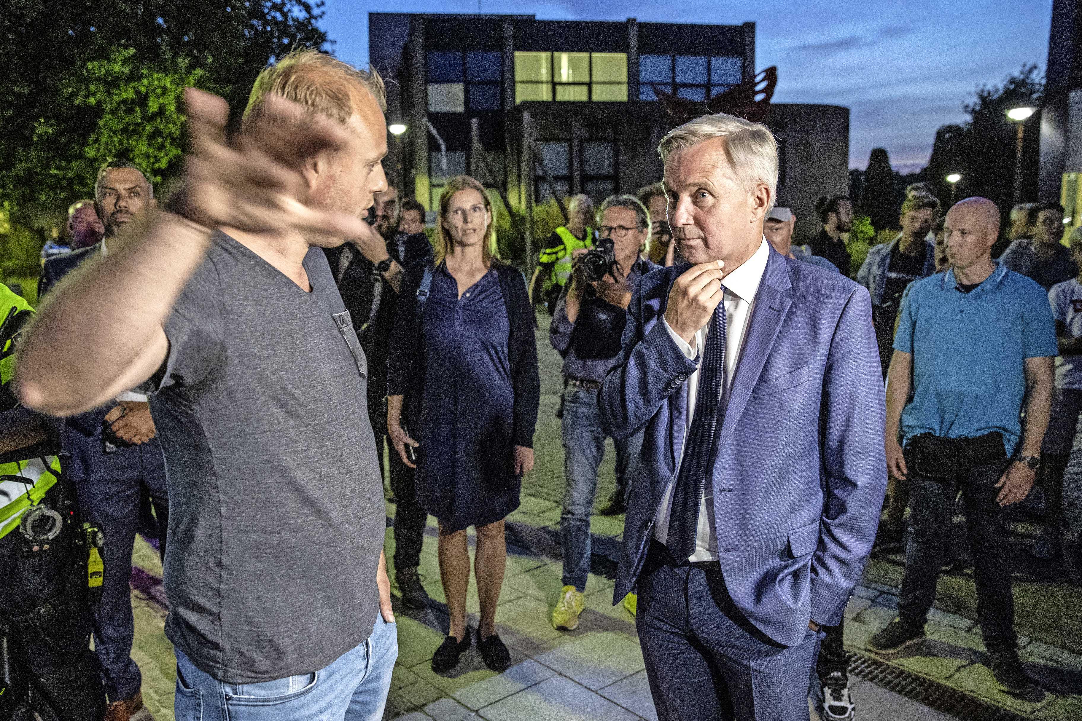 Inwoners Tubbergen: ’We zijn fatsóenlijke boerenkinkels’ | De Telegraaf