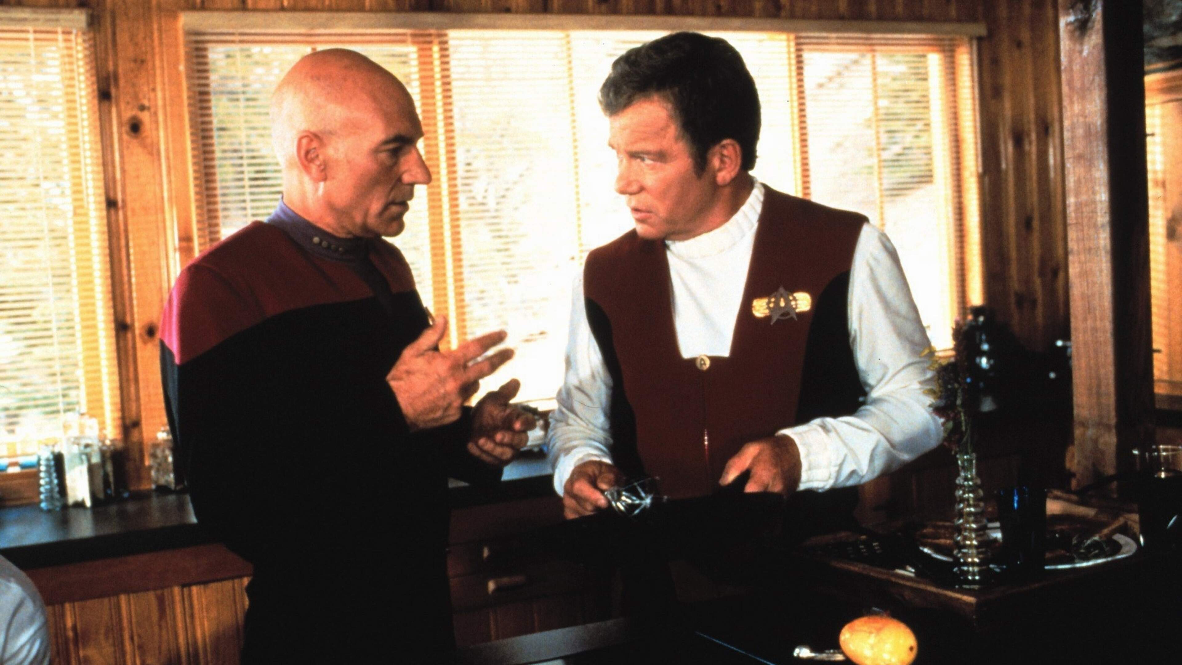 Star trek-sterren George Takei en William Shatner reageren op overlijden Patrick Stewart: ’Onvervangbare legende’