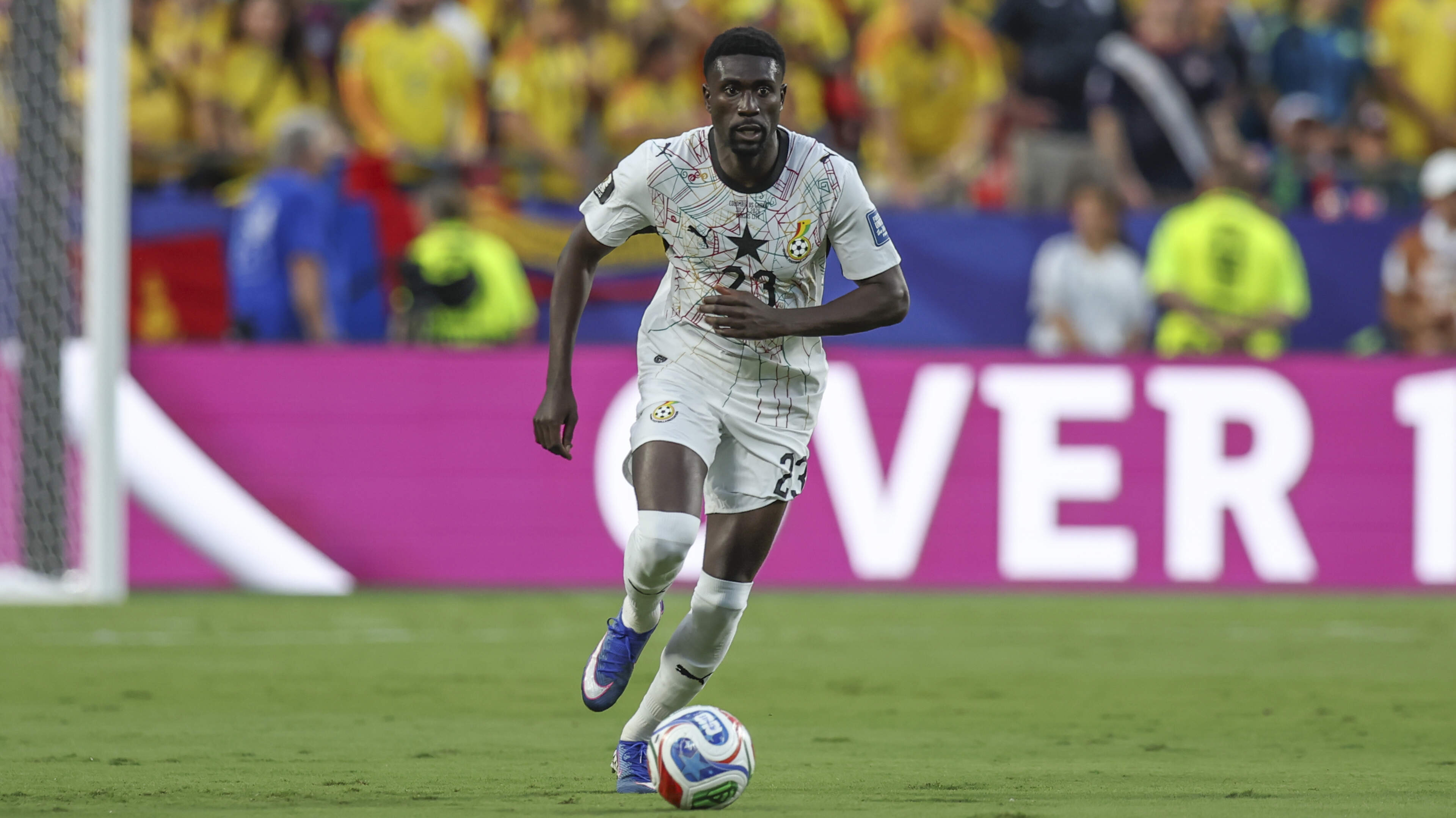 LIVE Transfers | Derrick Luckassen, broer Brian Brobbey, ruilt Servië in voor Cyprus
