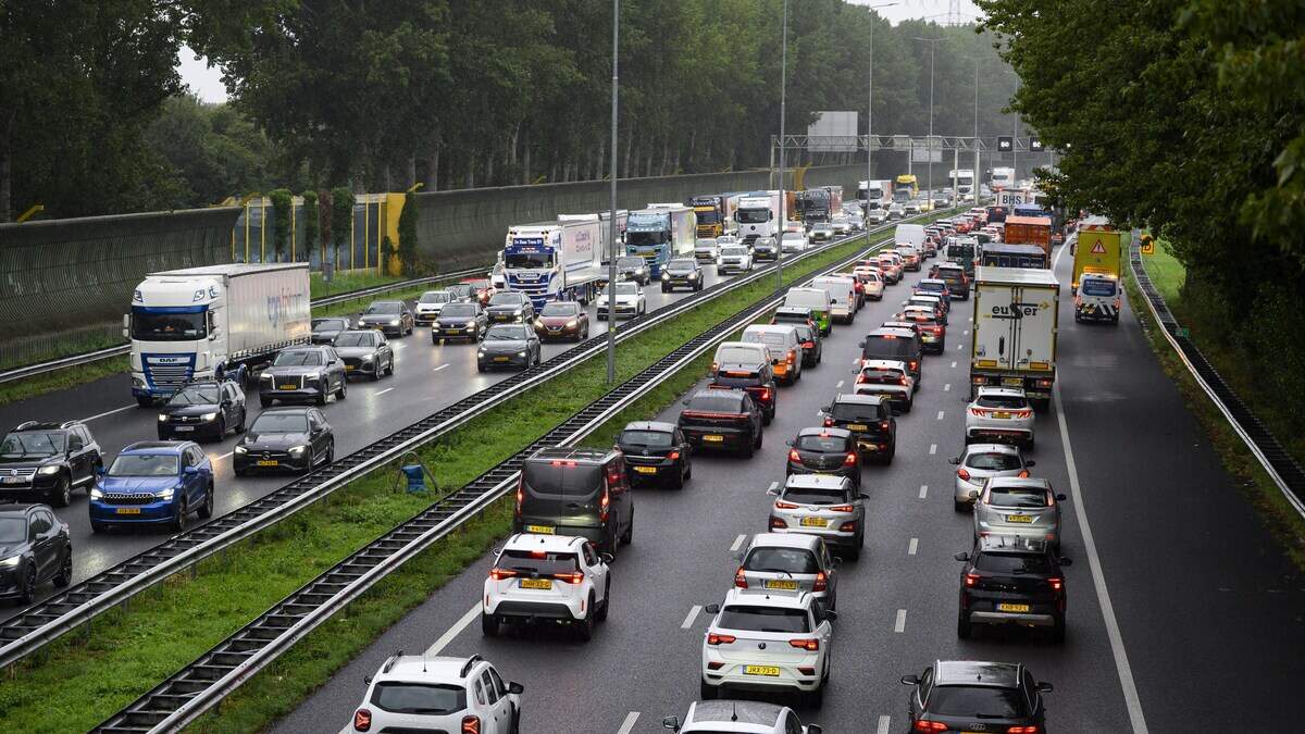 Dutch economy under pressure due to political division
