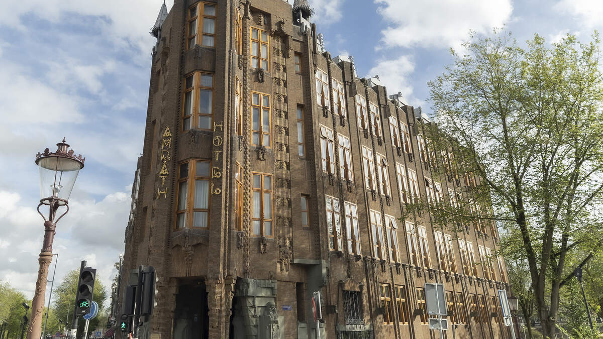 Bijzondere lift gaat aan in 'spookachtig' hotel tijdens Open Monumentendag: 'Je wordt zo aangeklaagd'