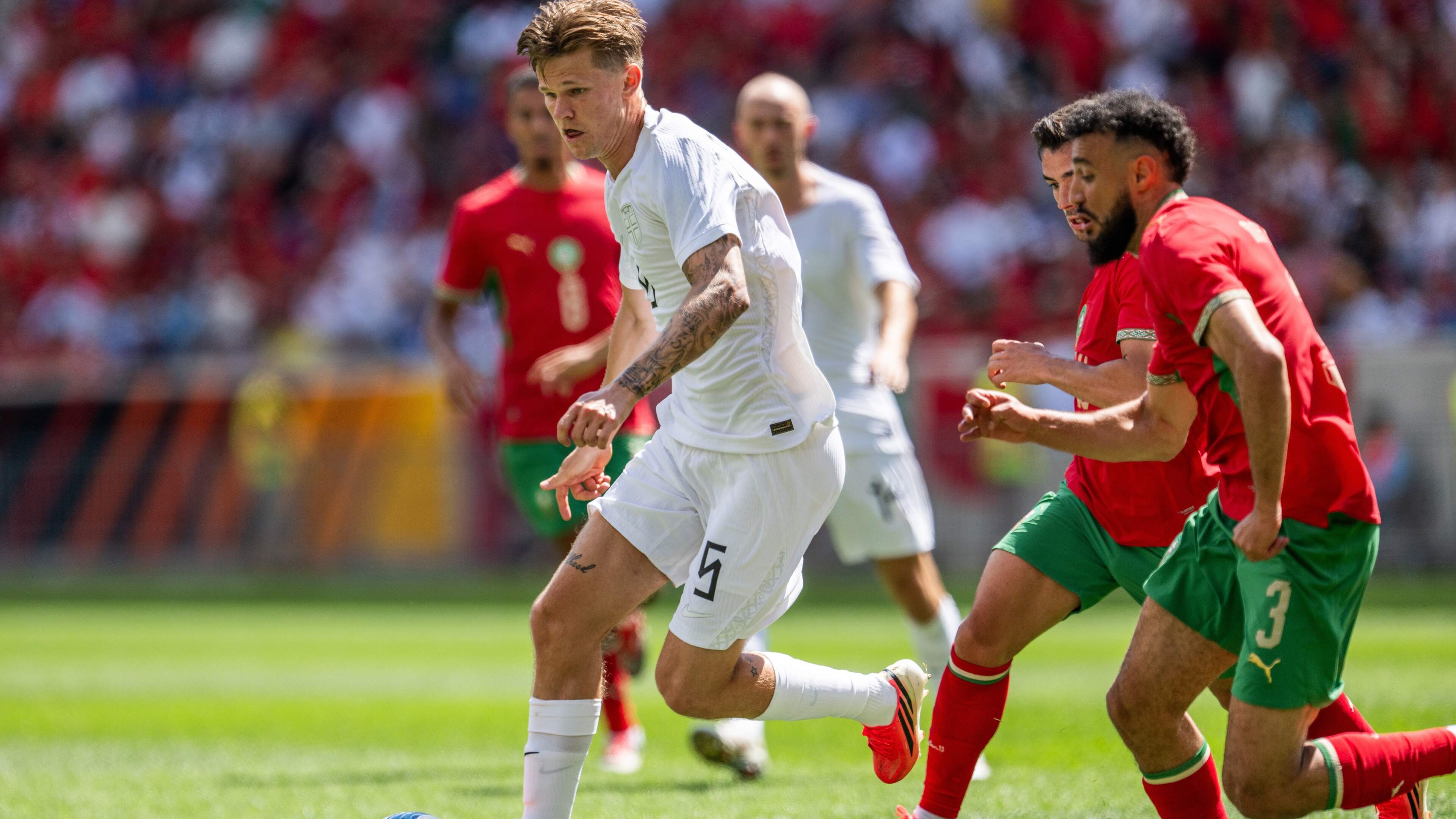 LIVE | WK 2026: Noussair Mazraoui valt bij Marokko geblessee