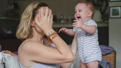 De vrouw had naast haar werkzaamheden ook de zorg voor twee kinderen.