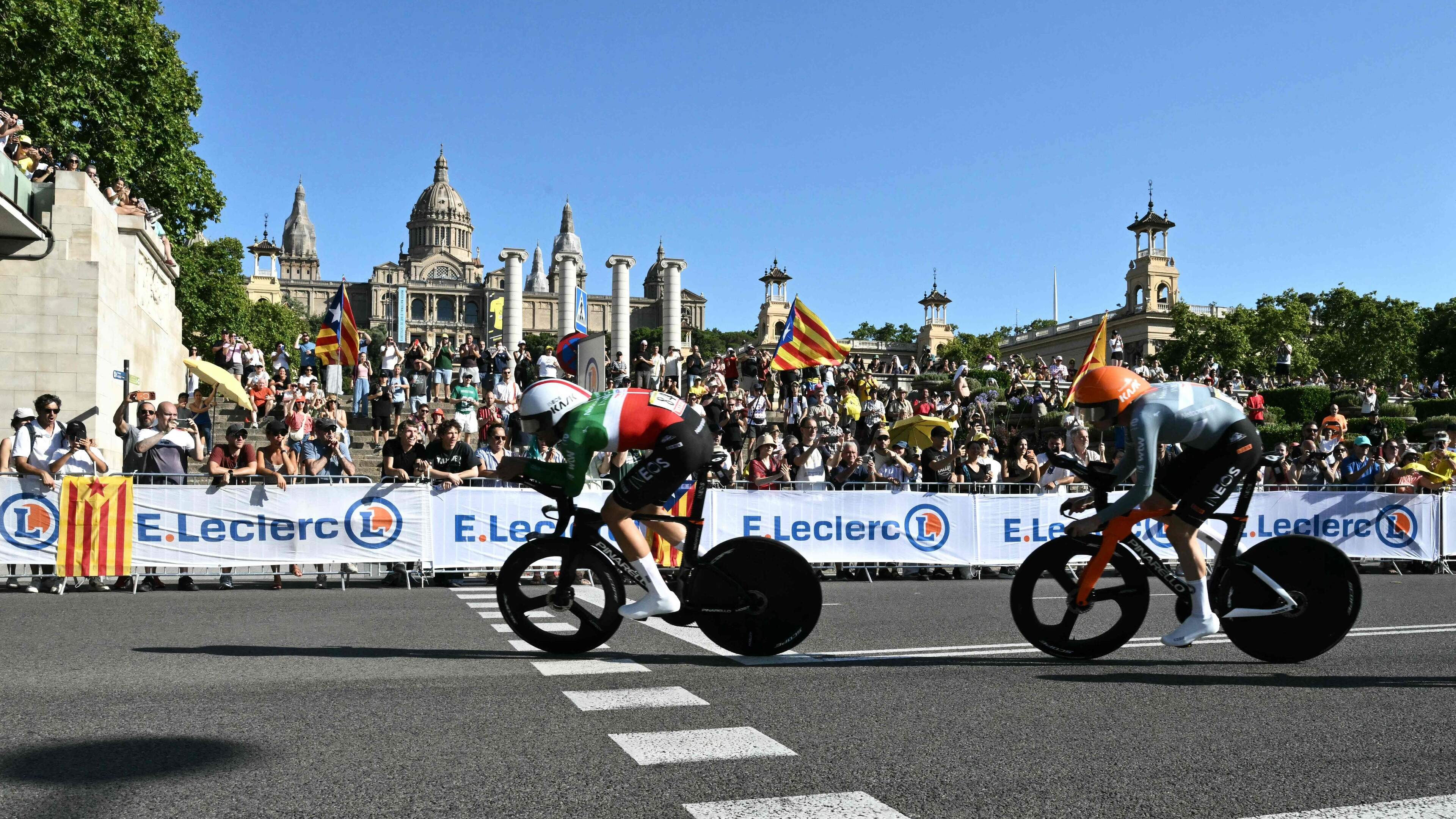 LIVE Tour de France | Ploeg Thymen Arensman leidt, houdt Filippo Ganna het geel?