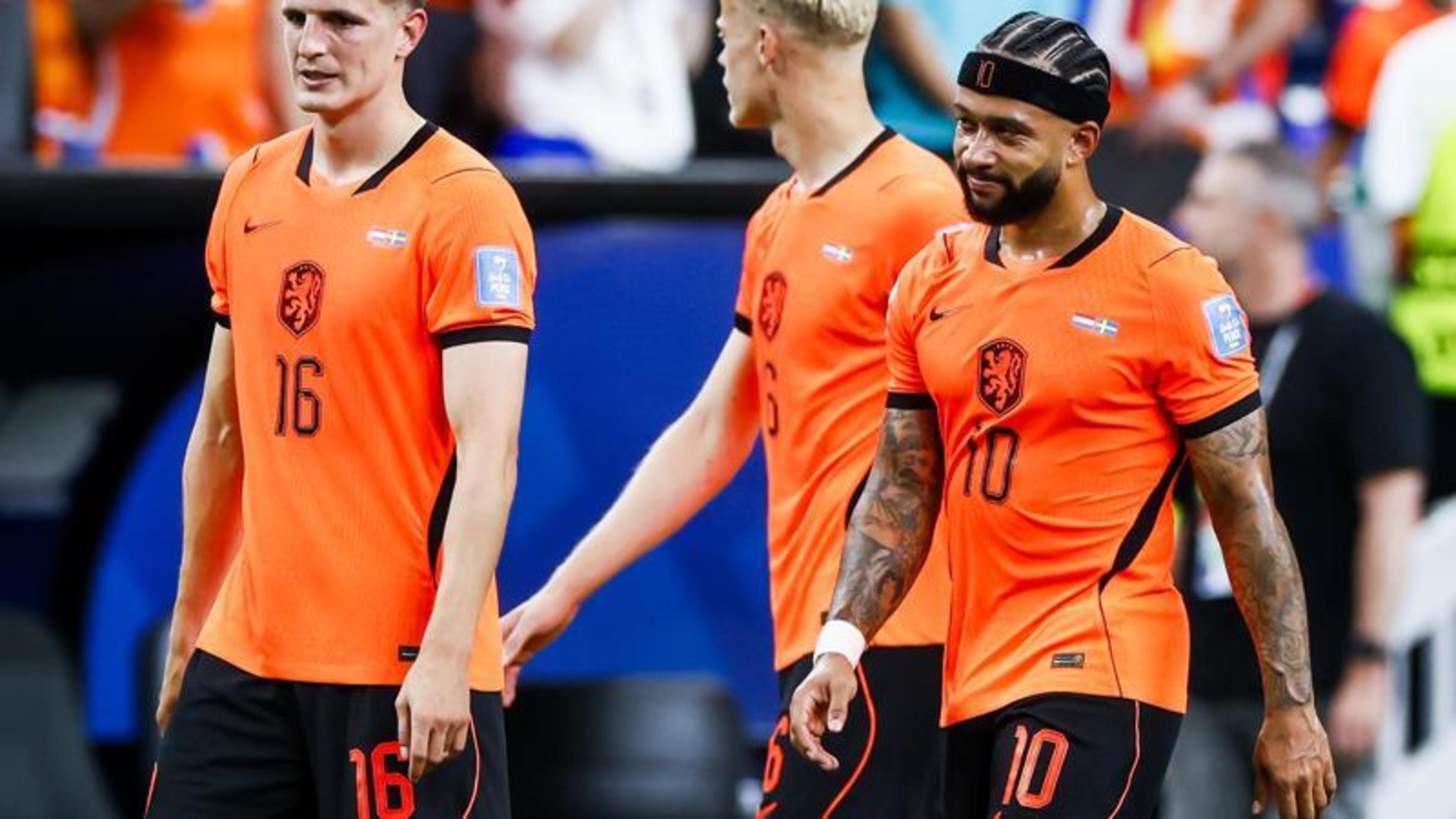 'Het is wachten op een basisplaats voor Memphis Depay'