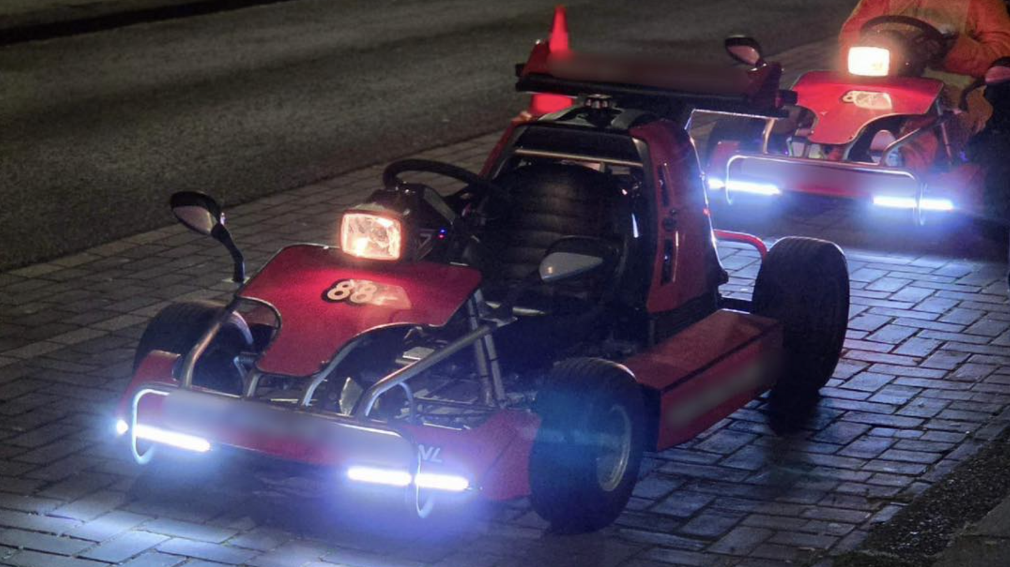 Politie in Amsterdam haalt kart van de weg: ’Hij mag 90 km/h’