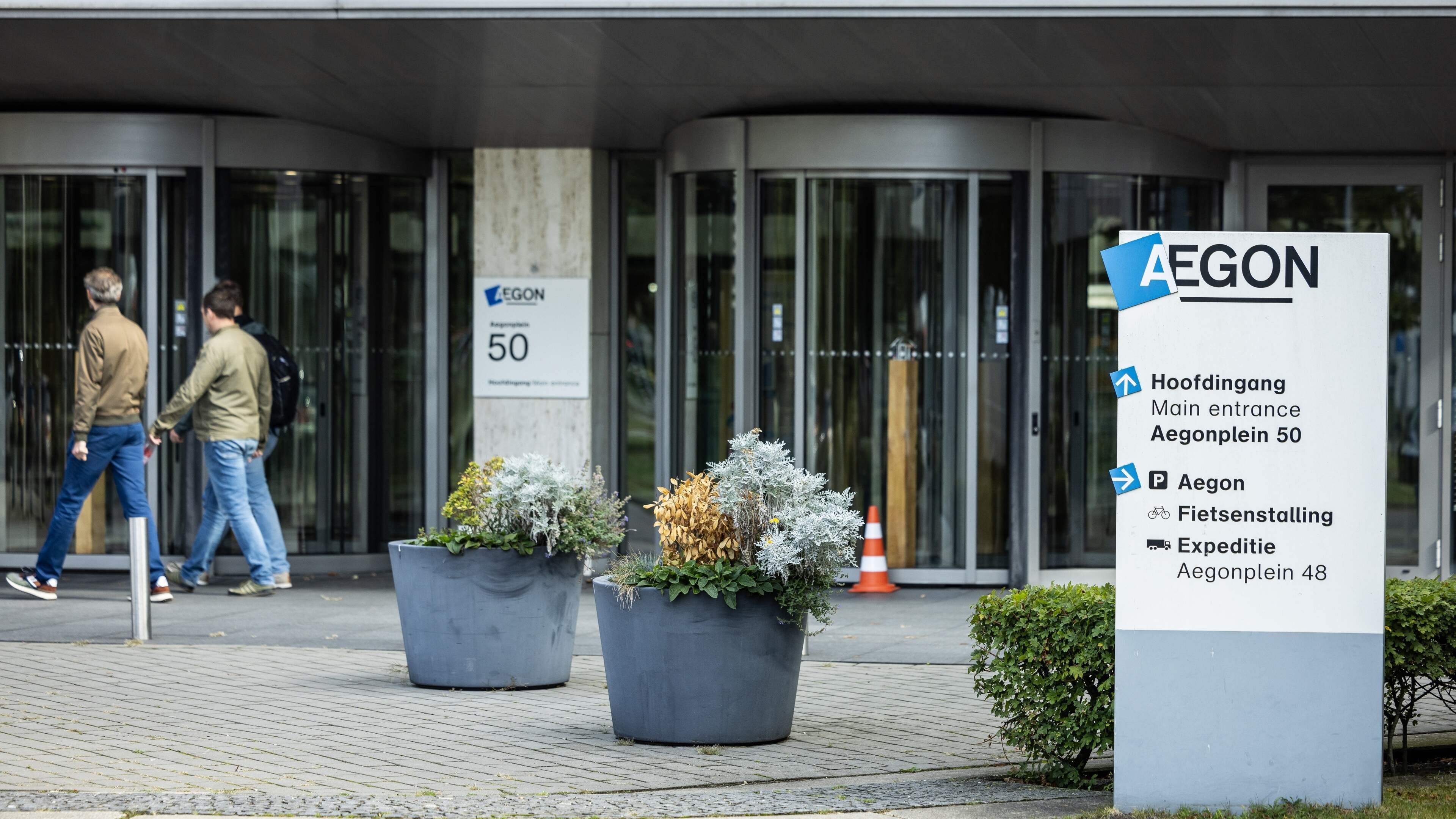 Verzekeraar Aegon UK verkoopt Britse tak aan Standard Life 