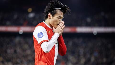 Ayase Ueda heeft de score geopend.