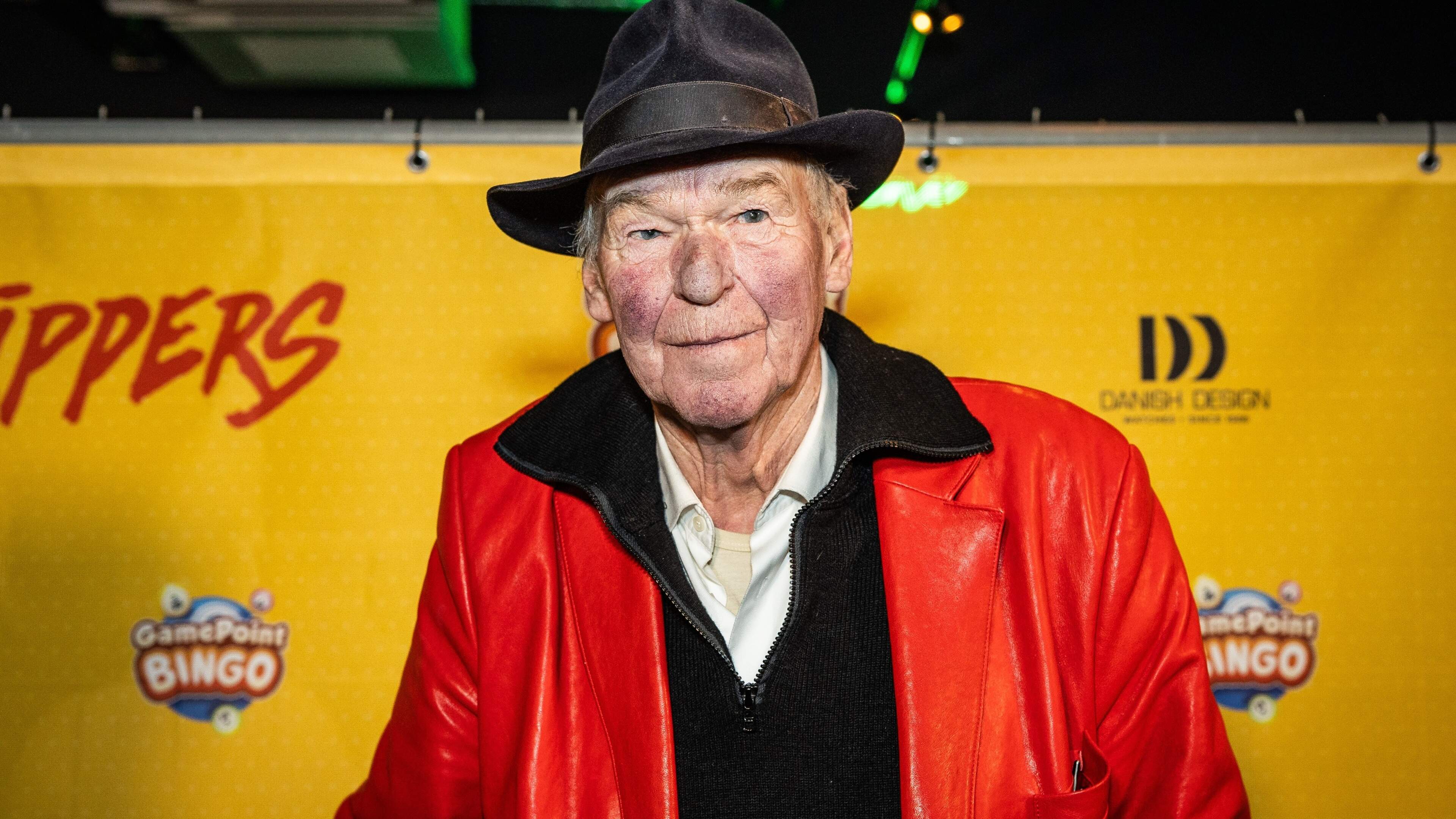 Peter Faber (82) met spoed opgenomen in ziekenhuis: ’Vernauwde kransslagader’