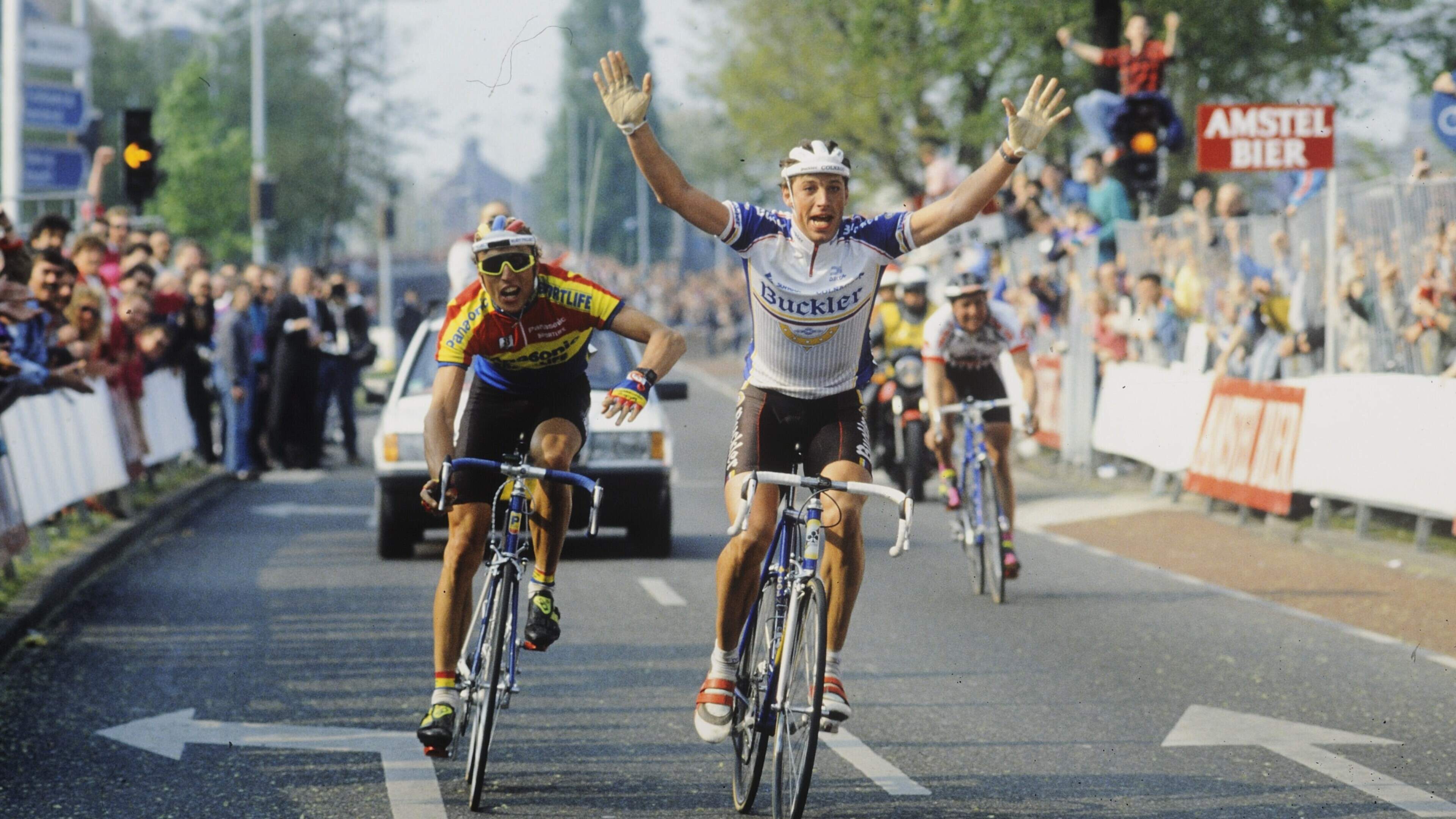 Hoe nu verder voor Visma-Lease a Bike na het winnen van Parijs-Roubaix? ’We nemen de Amstel Gold Race ontzettend serieus’