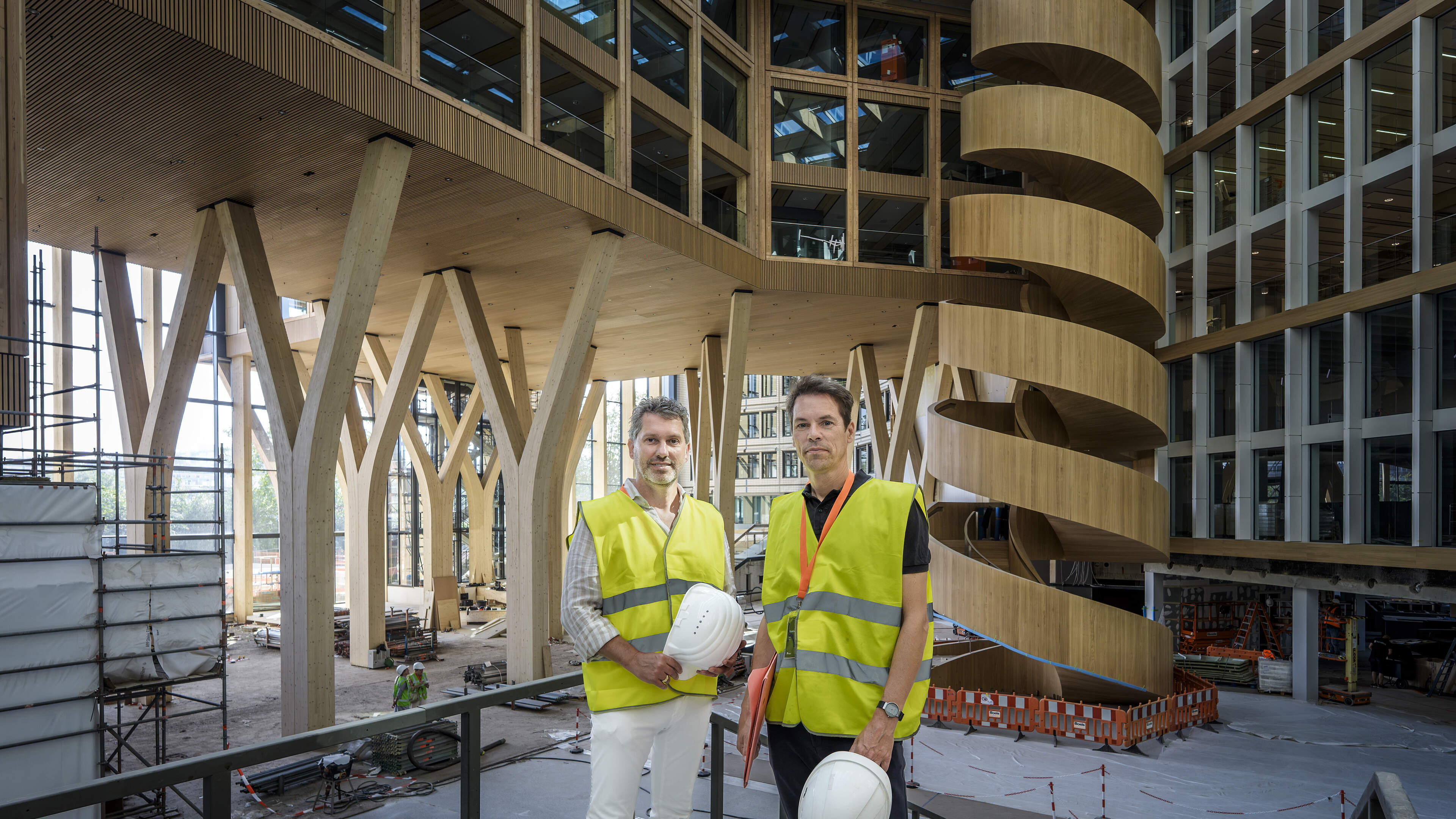 Nederland is Europees kampioen zitten, terwijl we best weten hoe slecht dat is: op deze kantoren hebben ze daar een slimme oplossing voor
