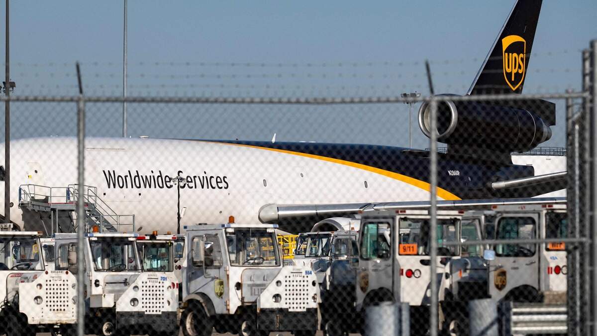 ルイビル事故後のUPSとFedExの地上機